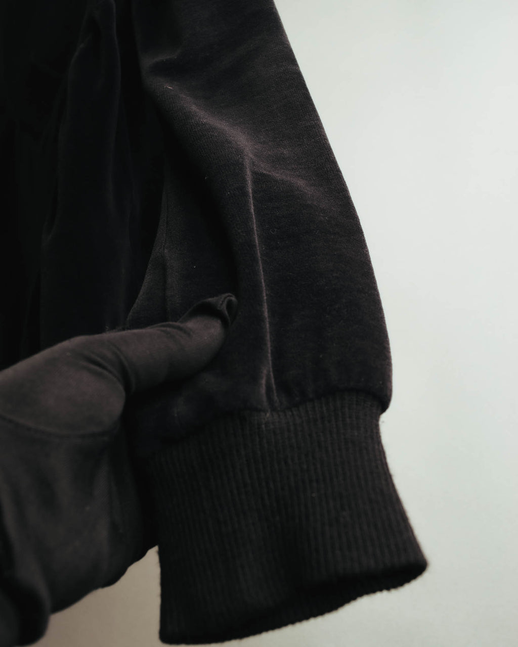 "Véronique Branquinho" 90's-00's Cotton velour v-neck sweatshirt