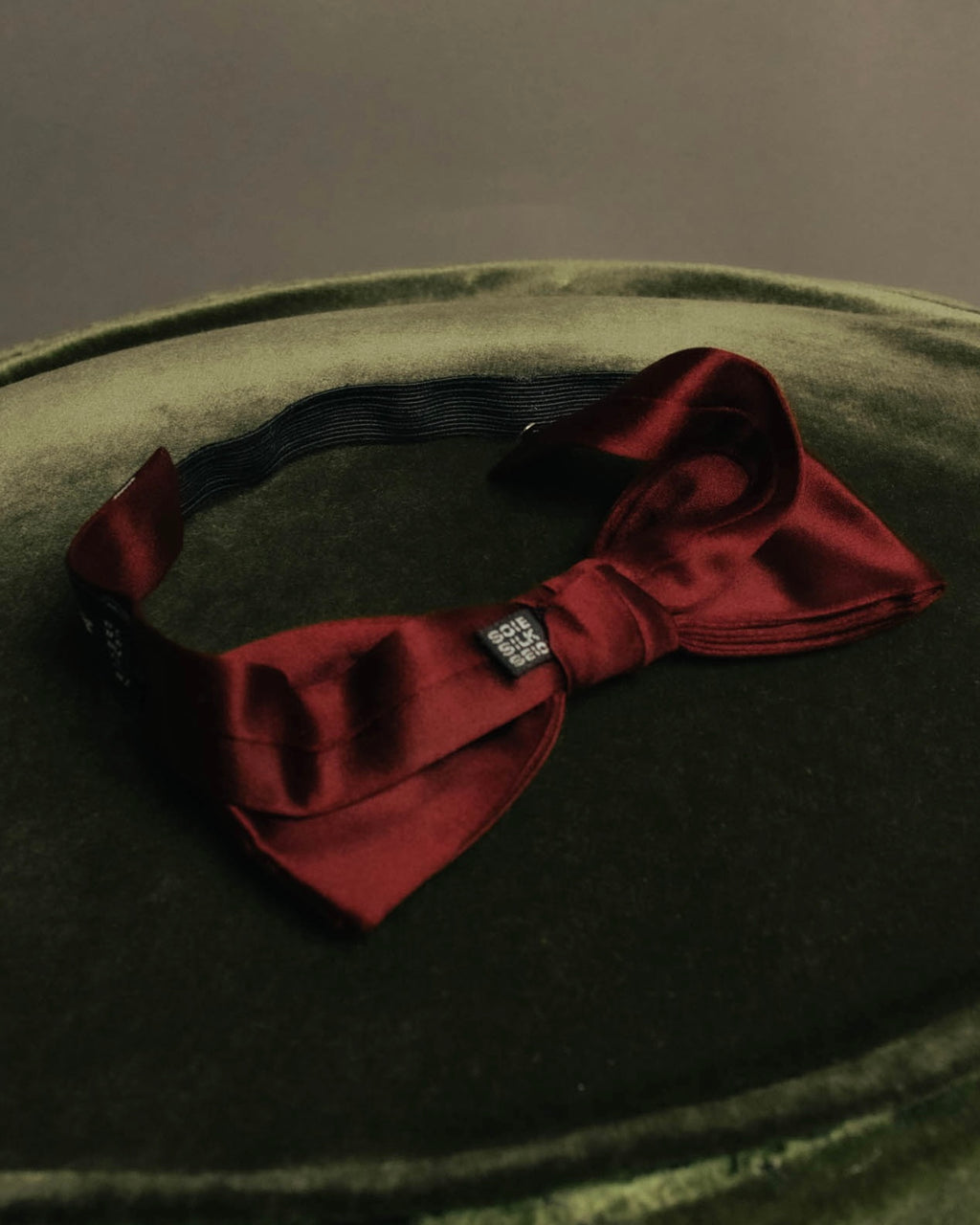 “Christian Dior” Late 80’s-90’s monsieur burgundy satin bow tie