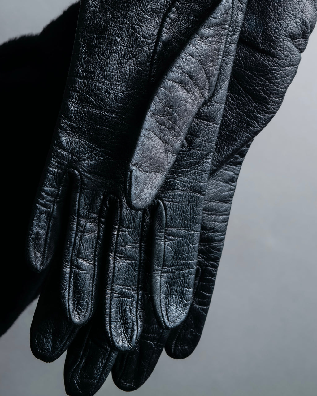 "LOEWE" Anagram logo engraved leather gloves