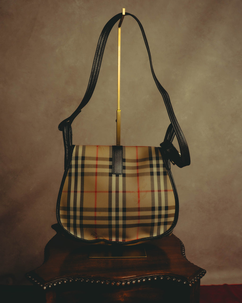 “Burberrys” 80’s-90’s Shadow horse check saddle shoulder bag
