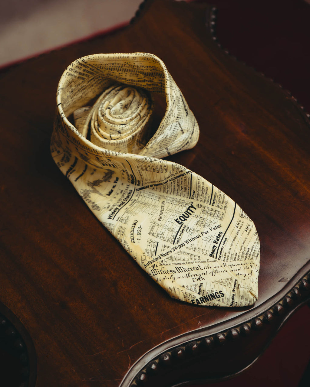 -MOOD MILLÉSIMES- 90’s-00’s financial newspaper print silk tie