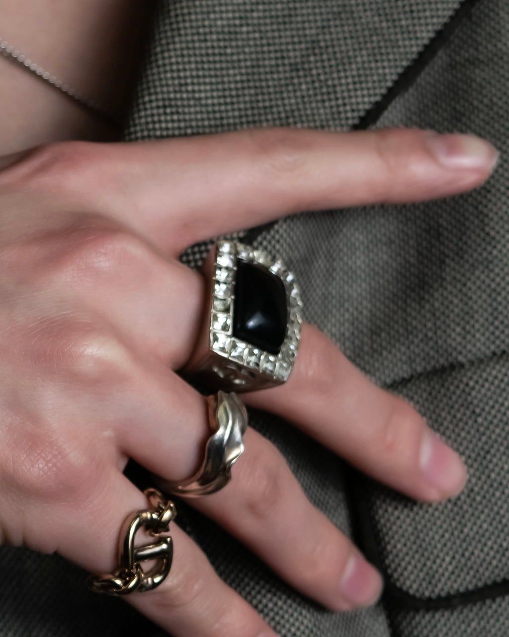 "CHANEL" 00s' rhinestone design ring