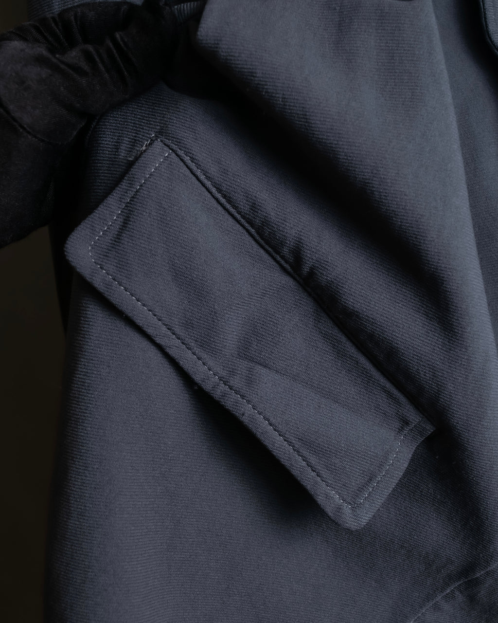 "COMME des GARCONS COMME des GARCONS" Stitchwork placket cut line coat