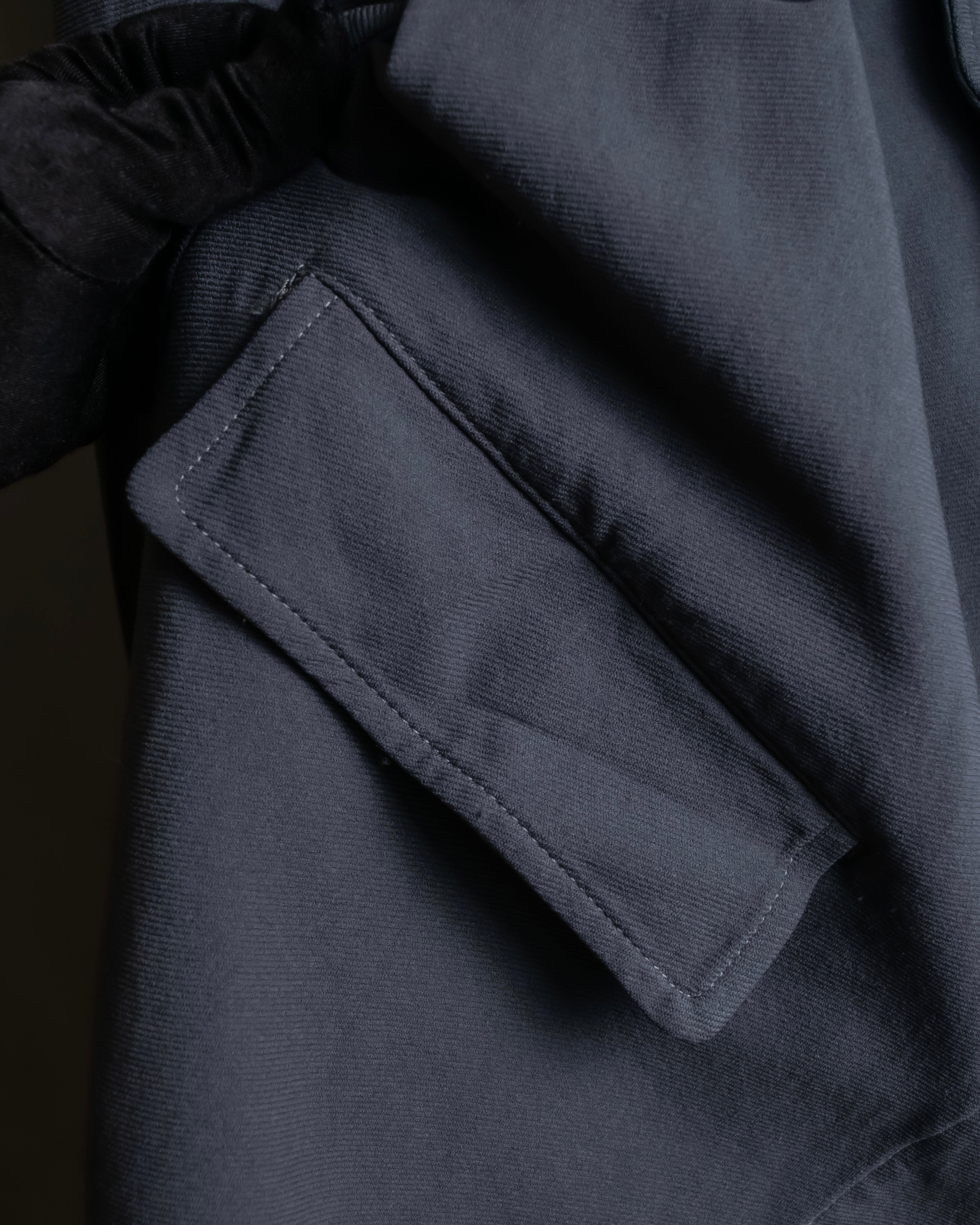 "COMME des GARCONS COMME des GARCONS" Stitchwork placket cut line coat