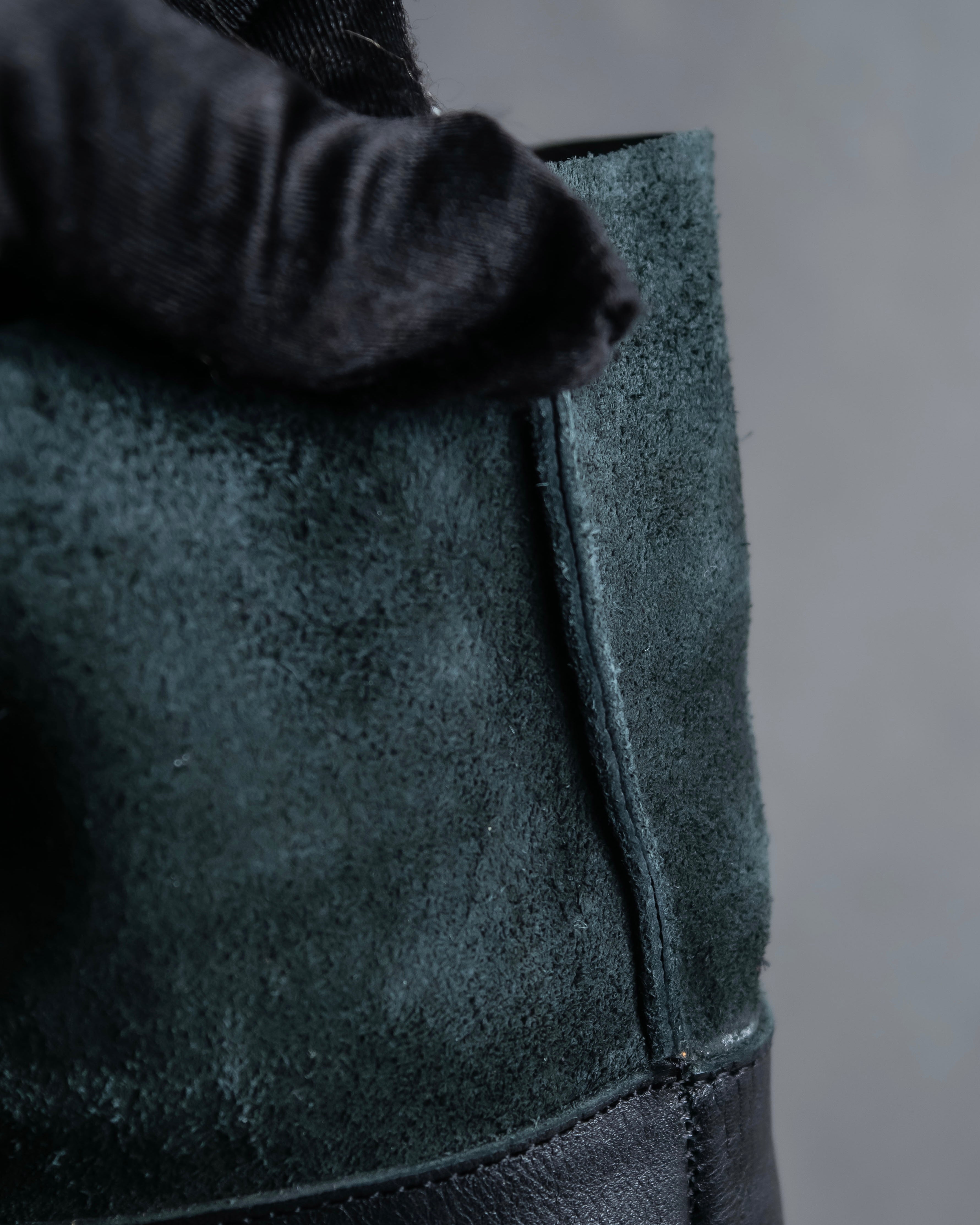 "ISSEY MIYAKE HaaT" Unborn calf shark sole long boots