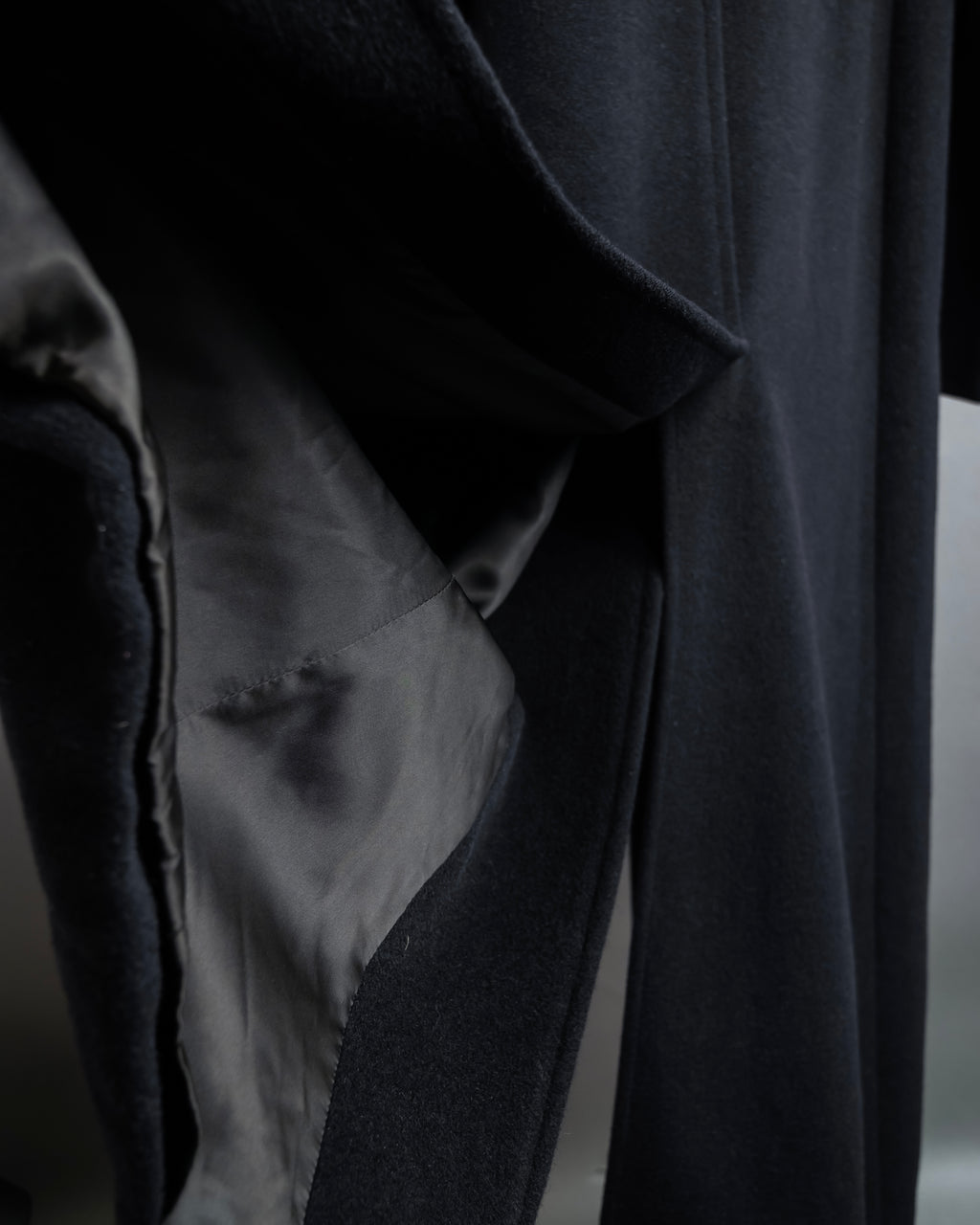 "Max Mara" Silver tag straight line shaped chester coat