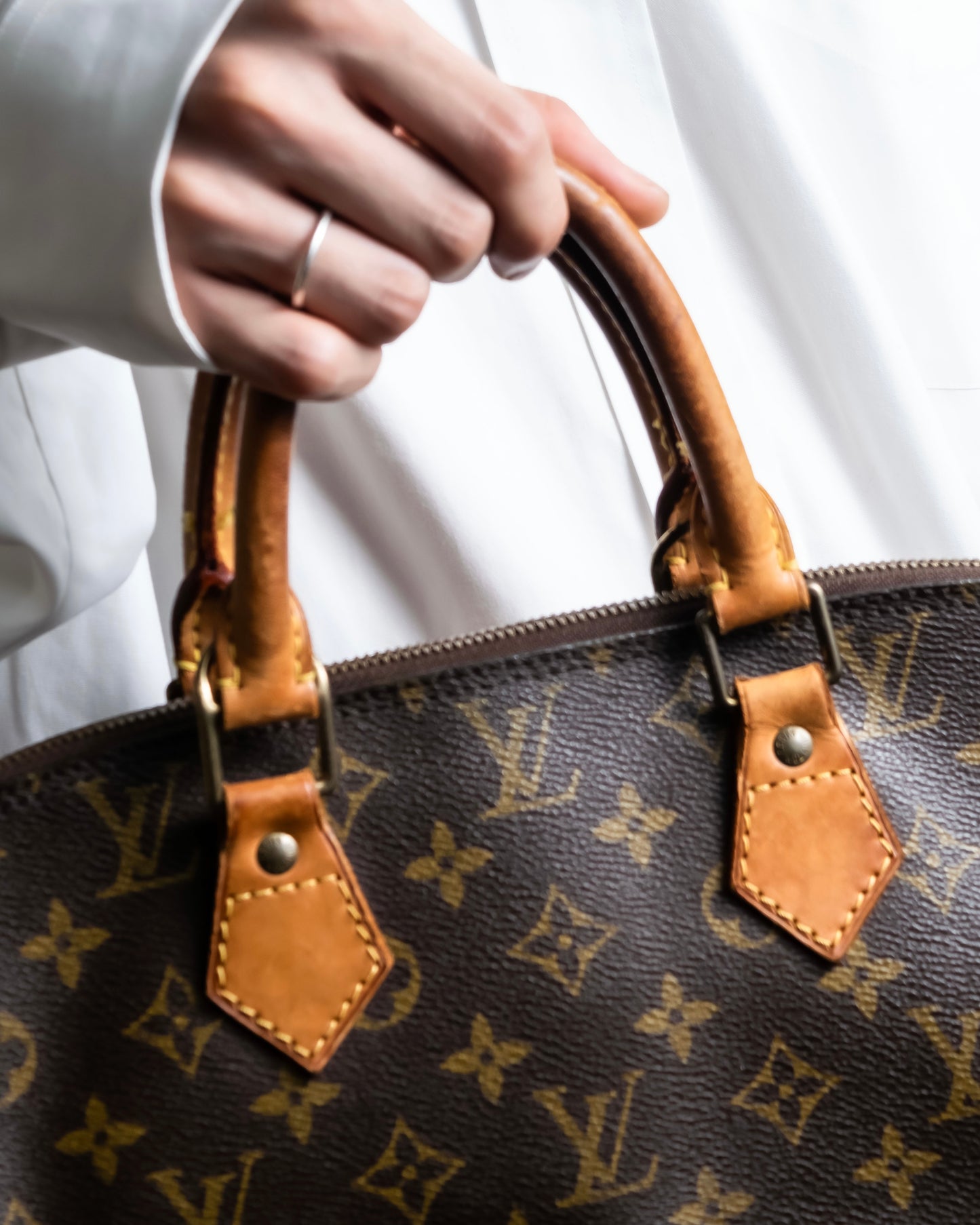 "LOUIS VUITTON" Alma series monogram pattern one handle bag