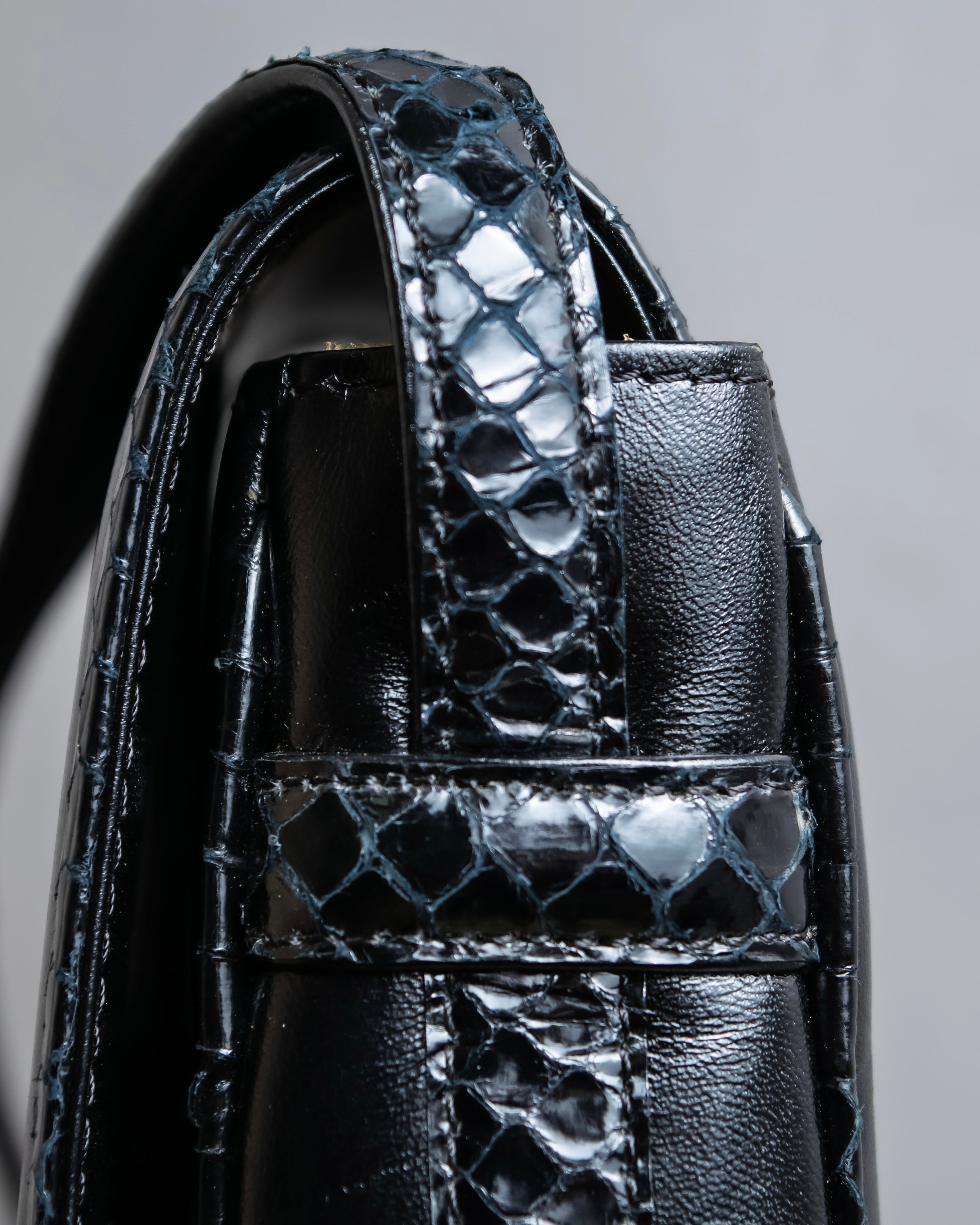 "GIVENCHY SACS" Logo parts design leather combination shoulder bag