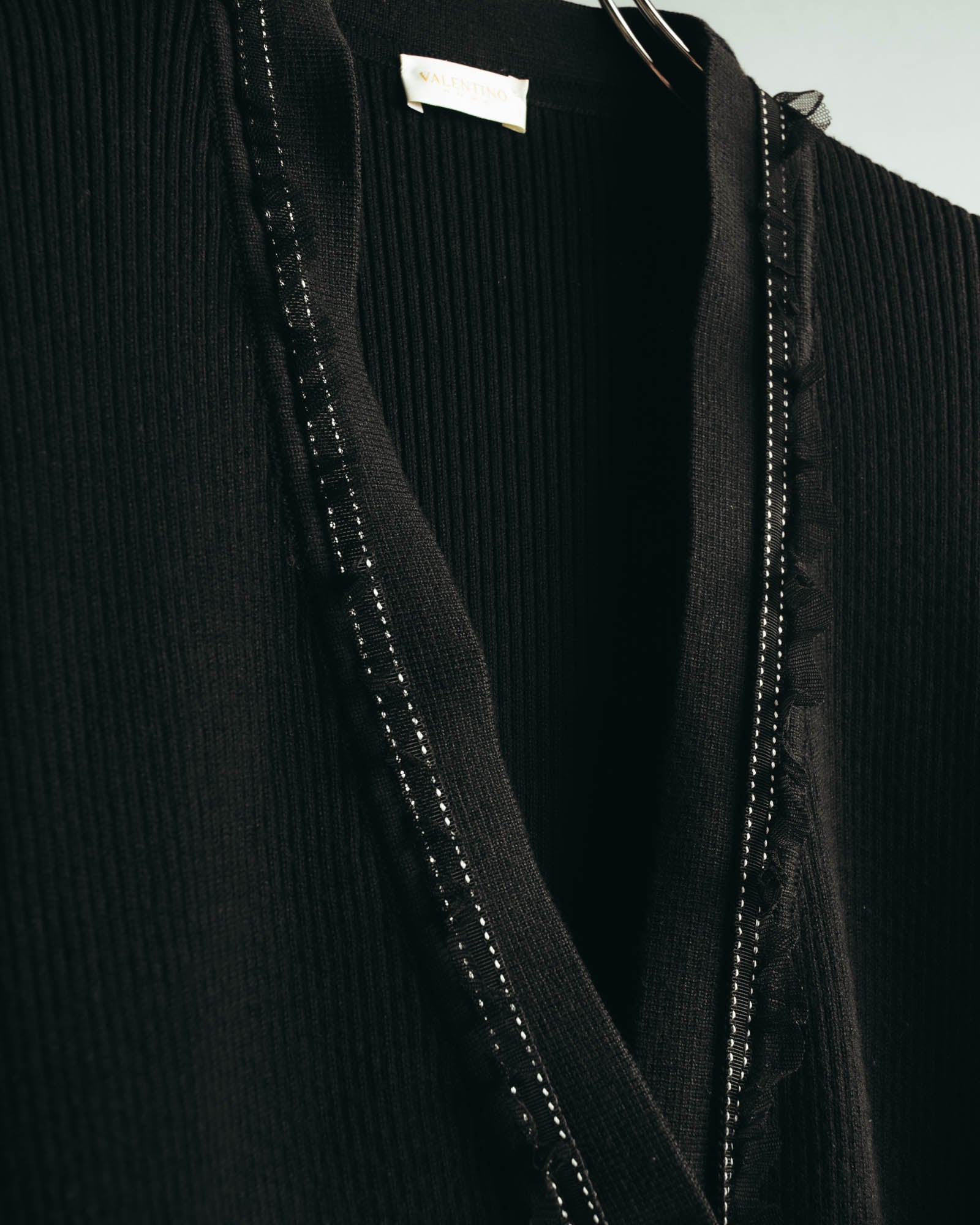 “VALENTINO ROMA” 00’s-10’s Rib knit frilled cardigan
