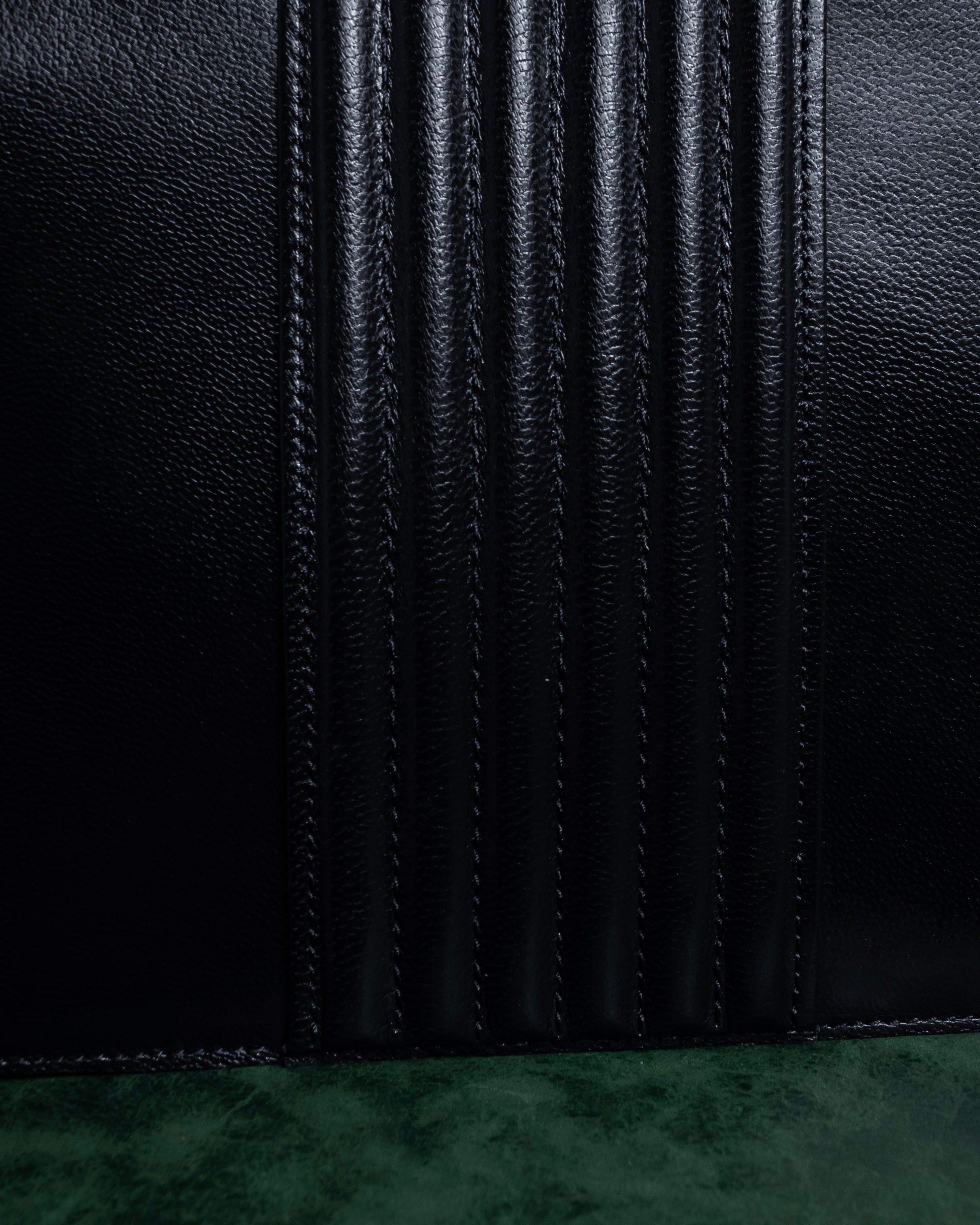 "YVES SAINT LAURENT" Straight ridge design square forum leather bag