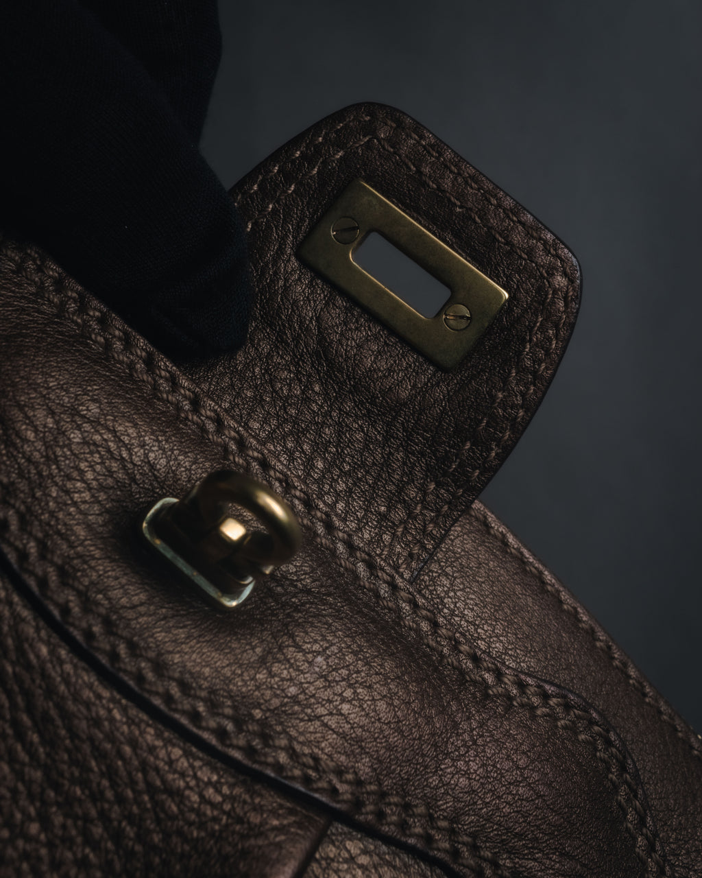 "Salvatore Ferragamo" 2000’s gathered metallic leather ball-link shoulder bag