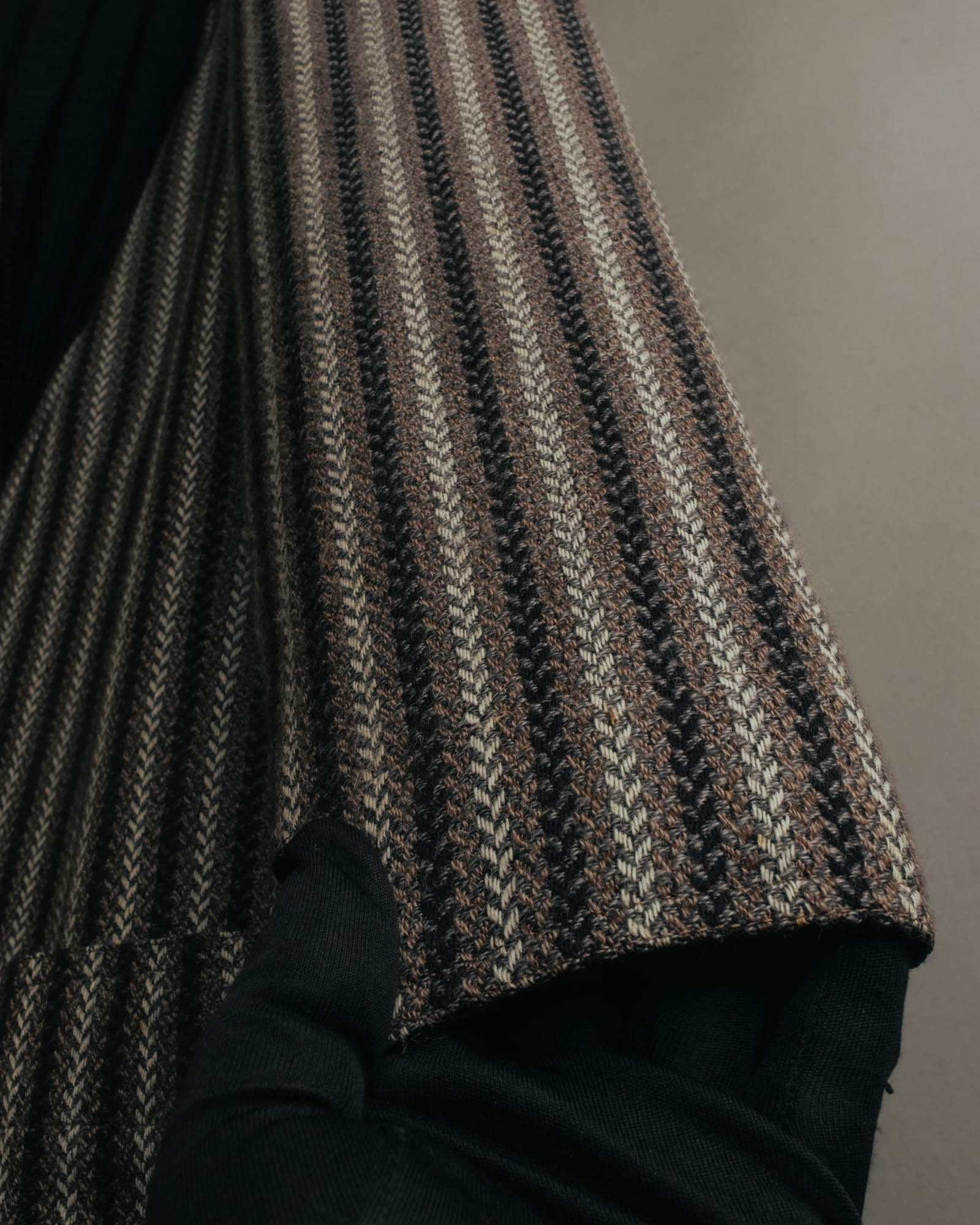 -SPECIAL- “GUCCI” 80’s-90’s Textured striped shawl collar long coat
