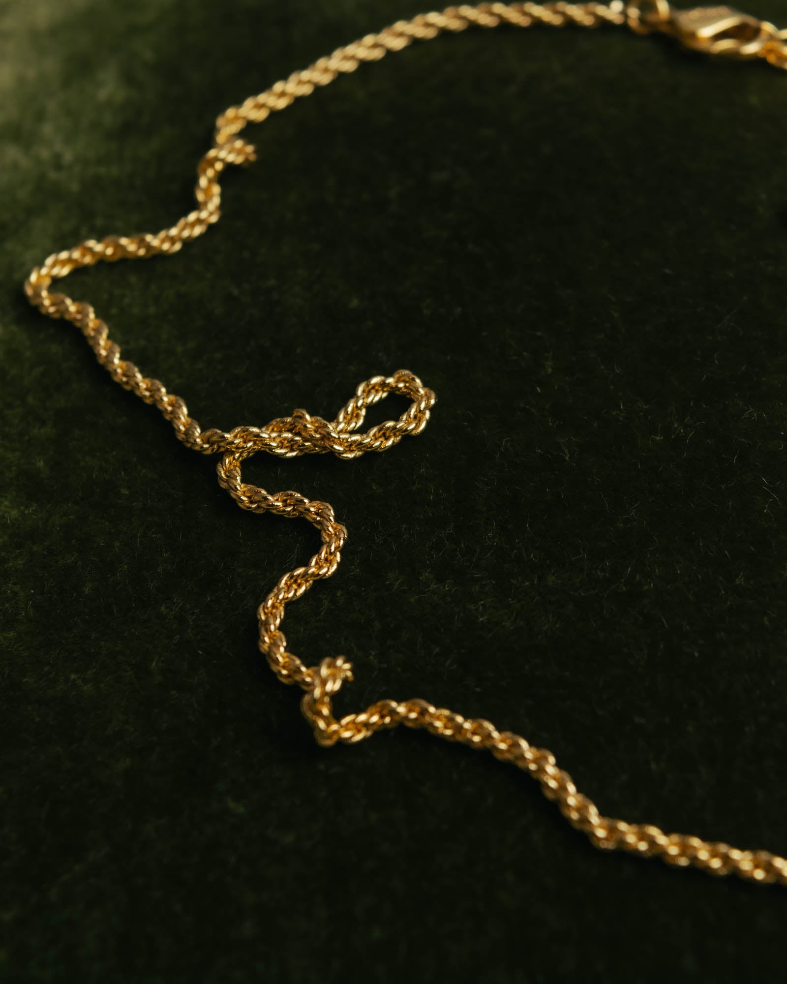 "Christian Dior" 80's-00's Rhinestone oval pendant necklace