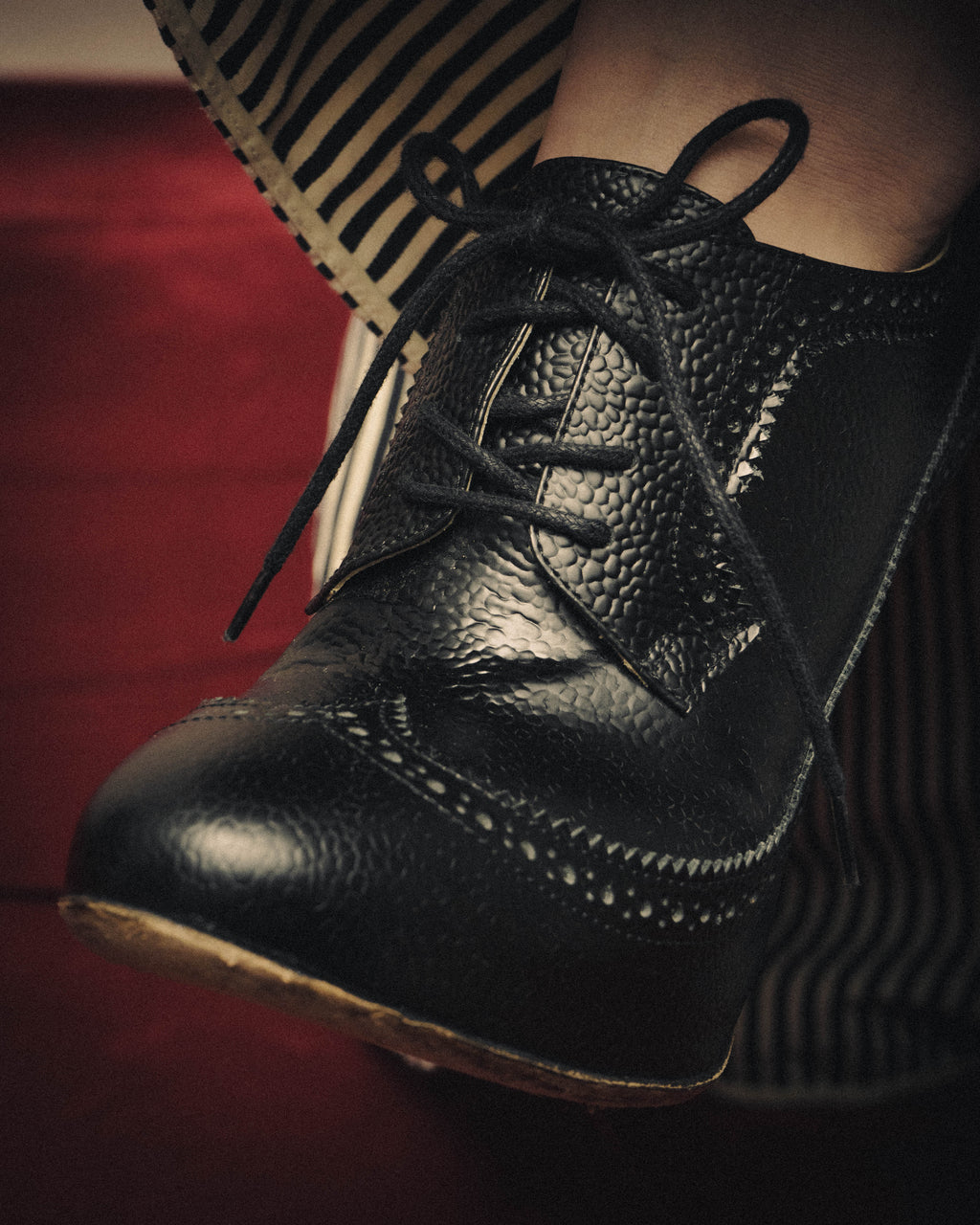 -SPECIAL- “Thom Browne” 2010’s- pebbled leather wingtip lace-up heels