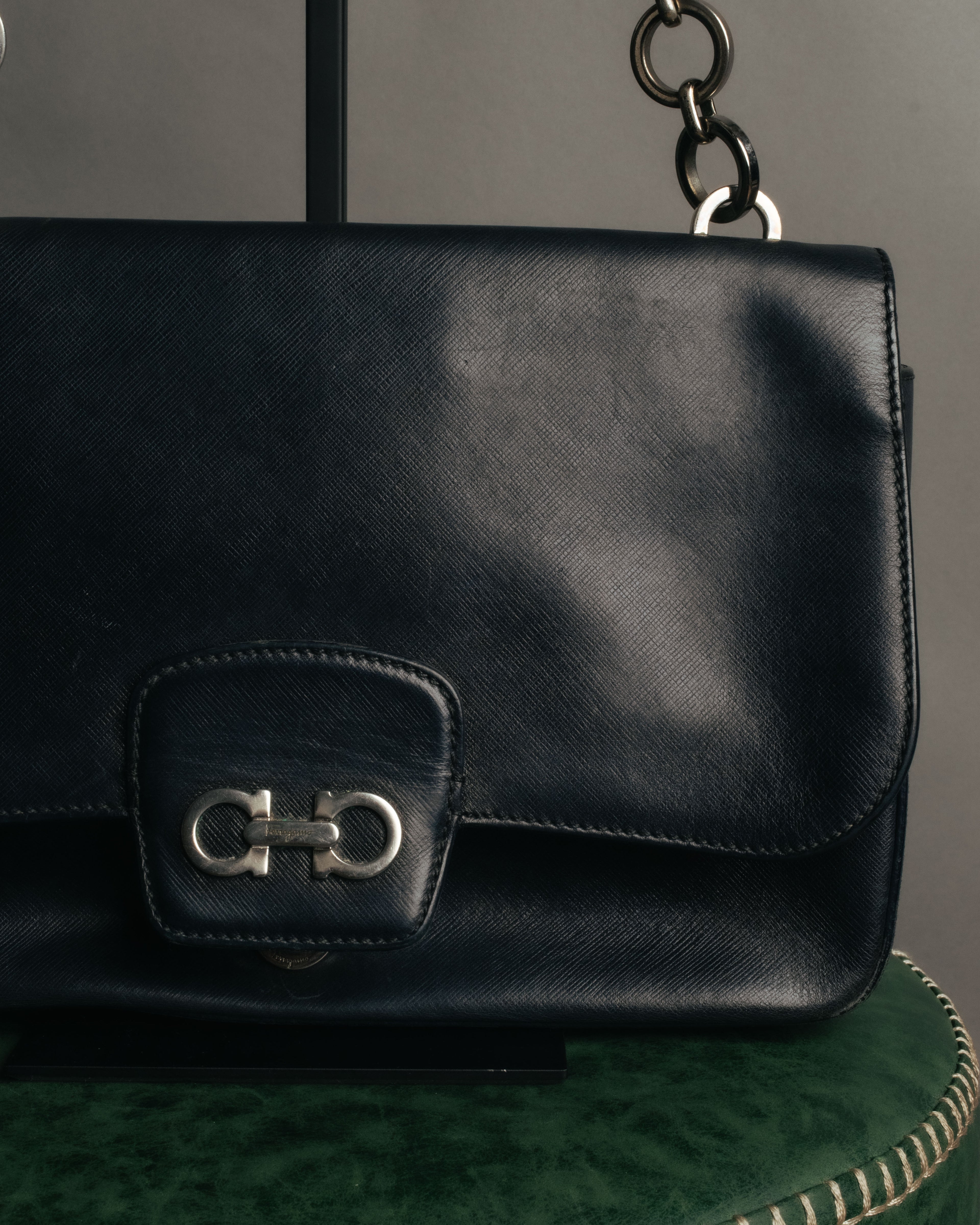 “Salvatore Ferragamo” 2010’s Gancini leather shoulder bag