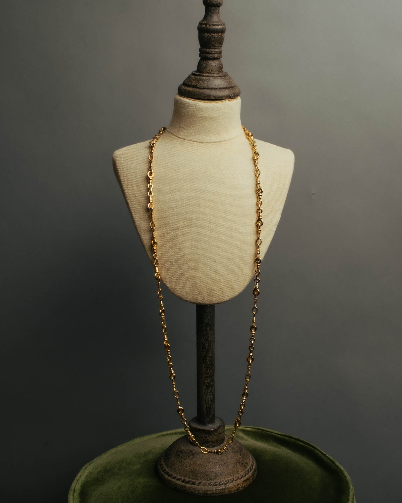 "Christian Dior" 80's-90's Gold tone chain necklace