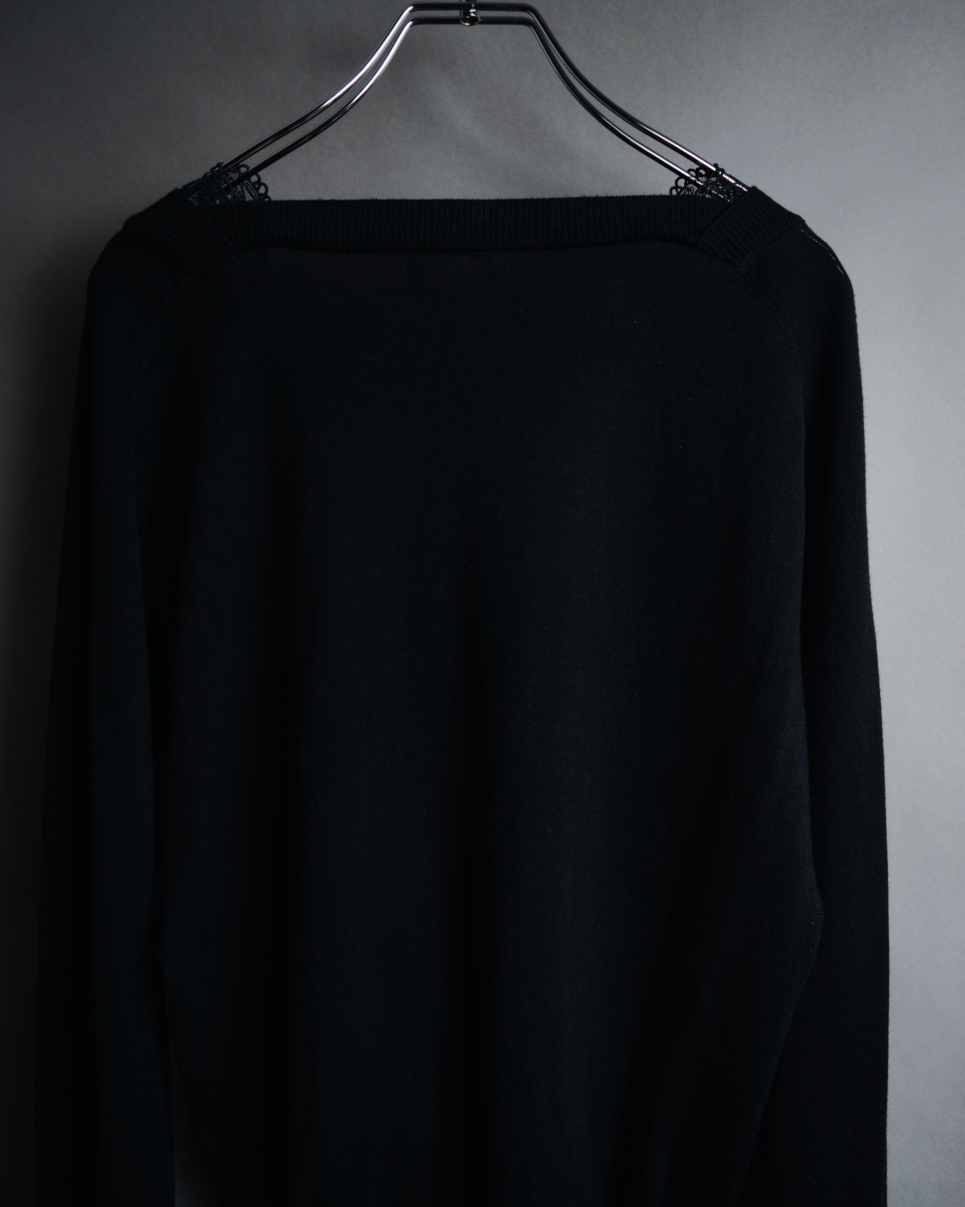 "Chloe" 2020 Lace-trimmed v-neck knit top