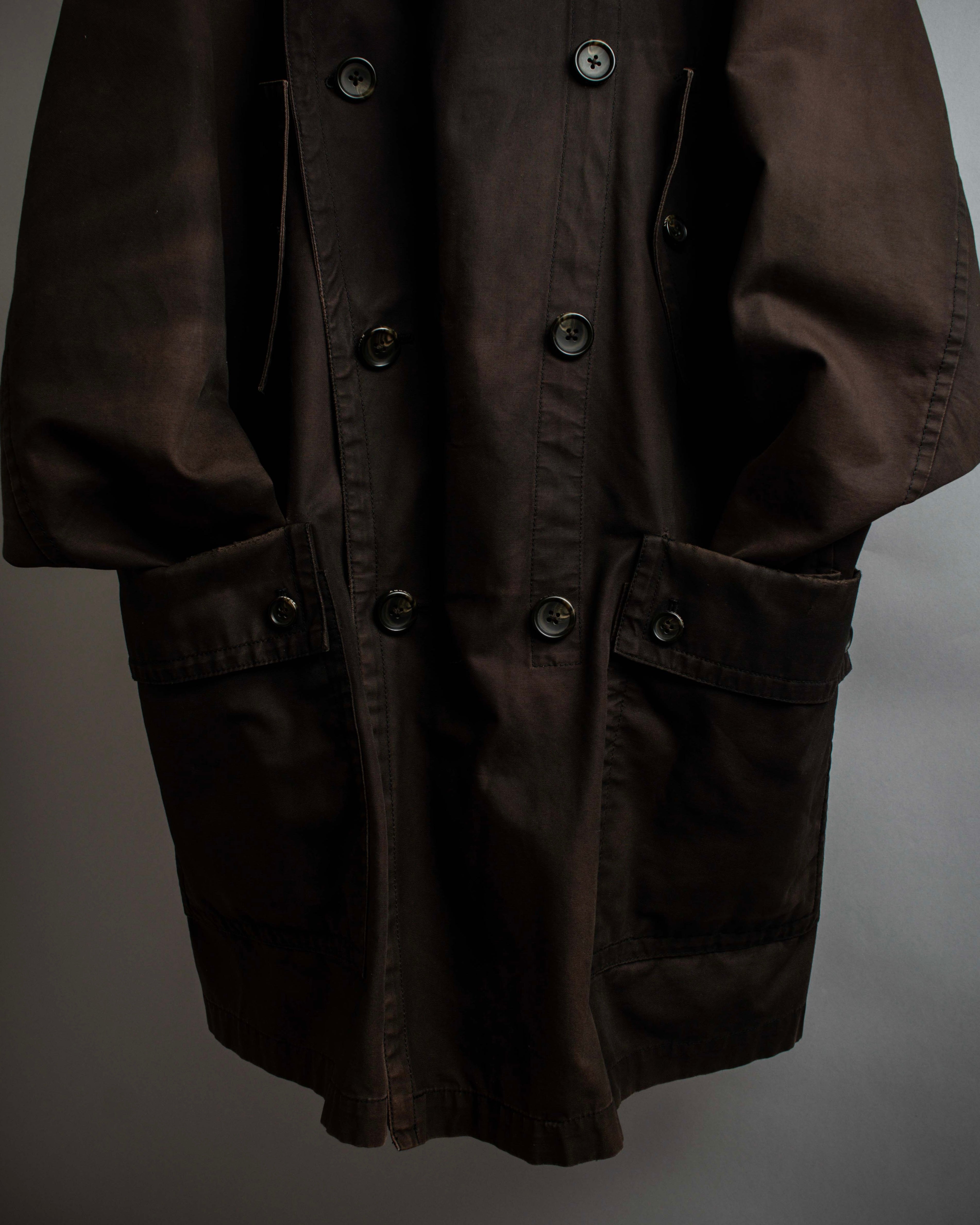 "BURBERRY" Subdued tone military detail mid-length trench coat