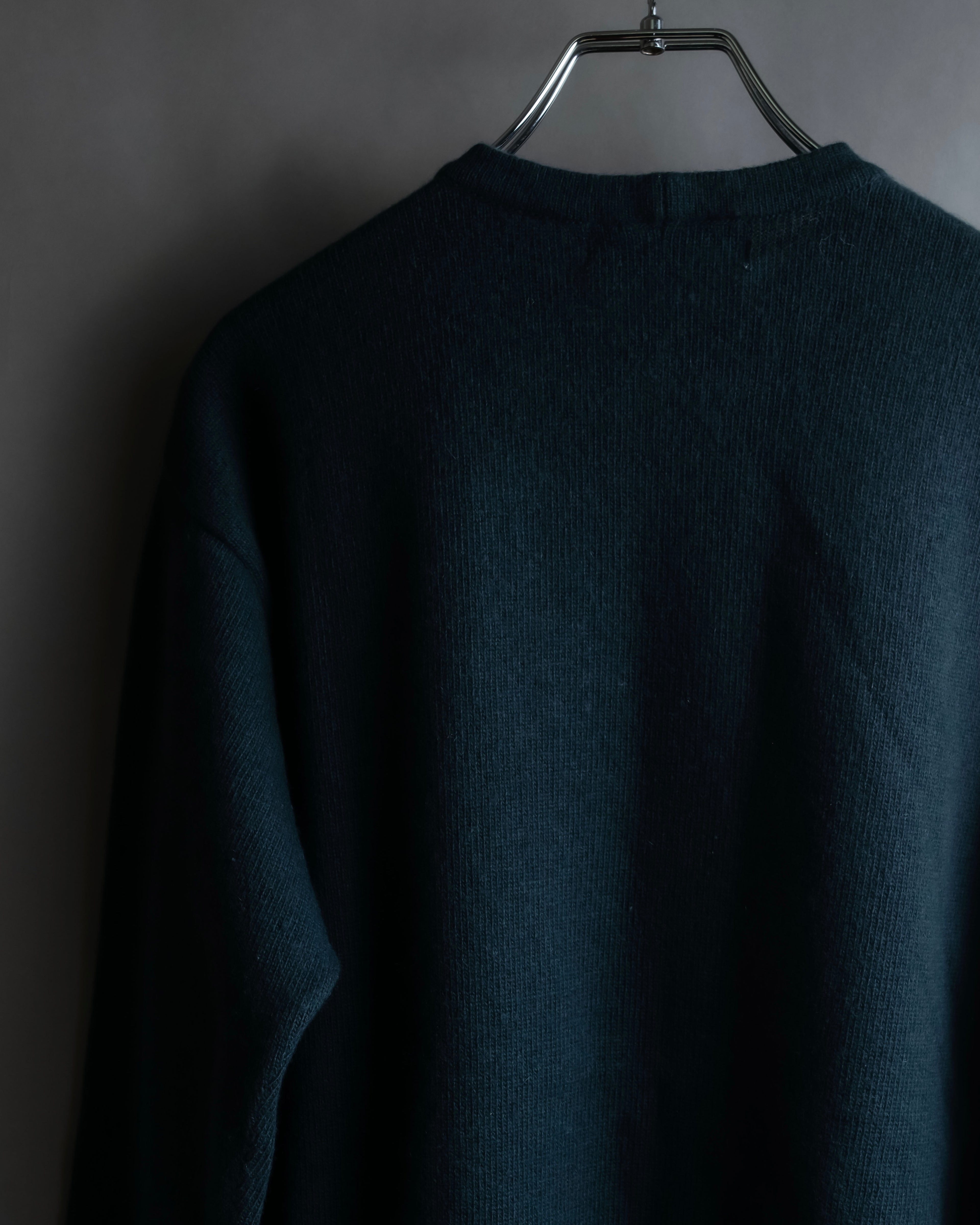 "ICEBERG" Dumbo embroidery design graphic knit pullover