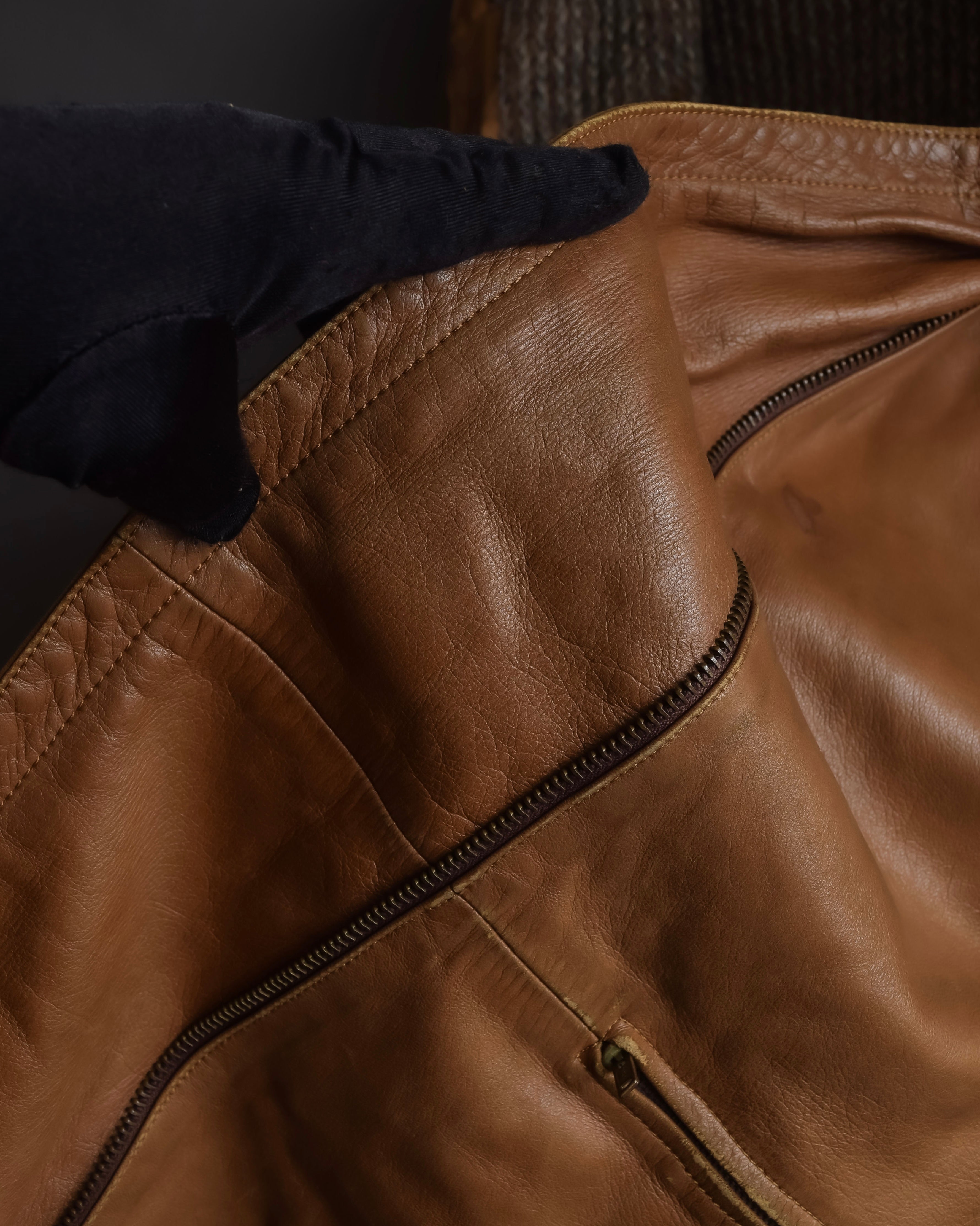 "LOEWE" 80-90's Vintage texture leather zip hoodie