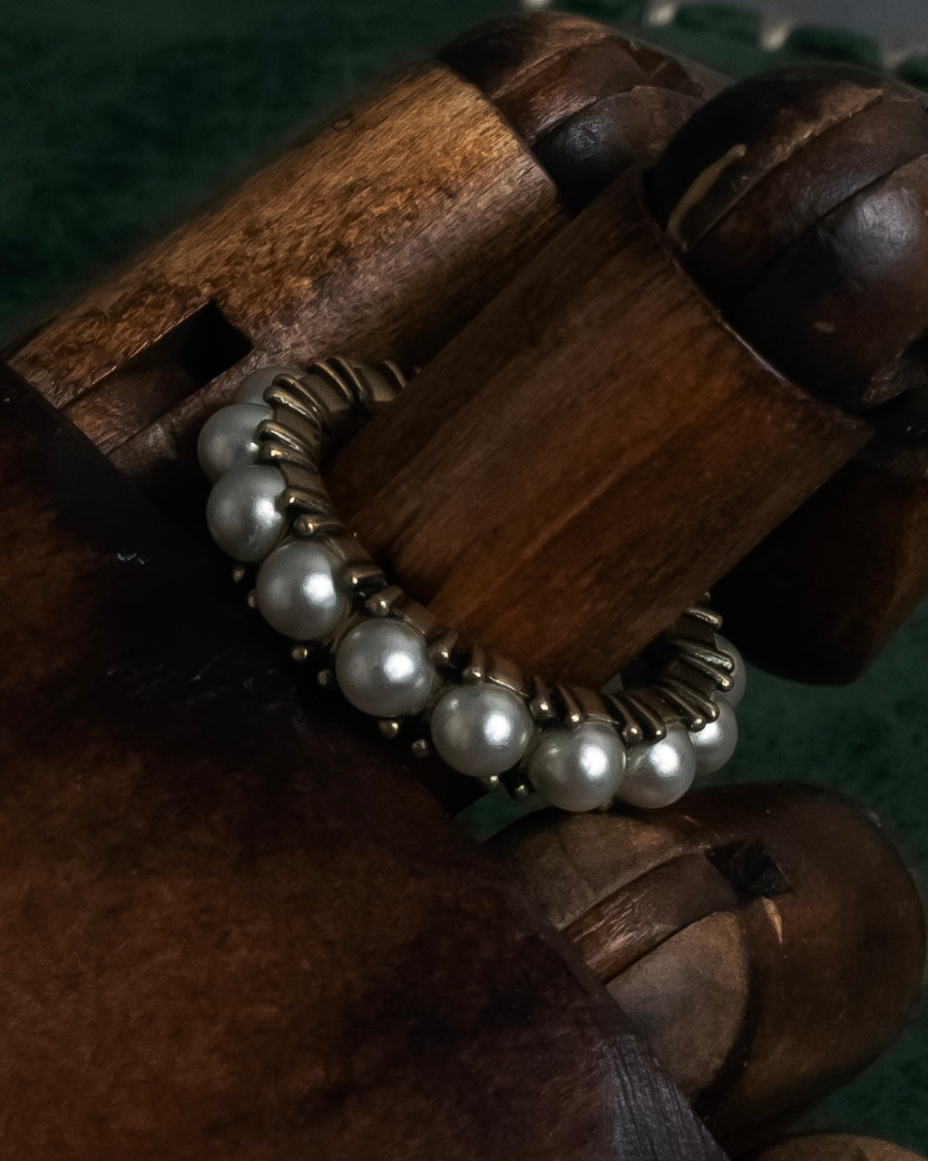 "Christian Dior" Eternity design pearl arrangement gold ring