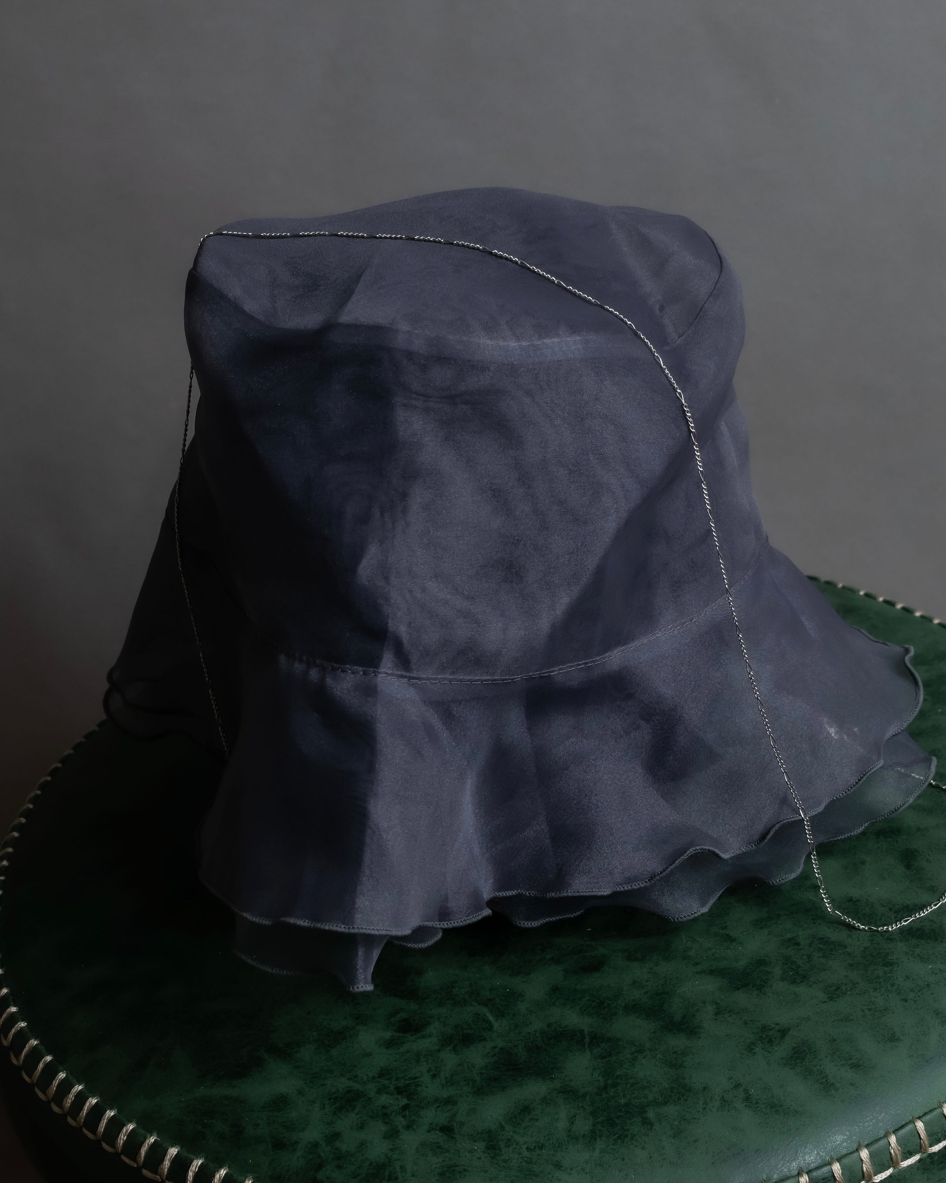 "LIMI feu " Chain docking organza bucket hat