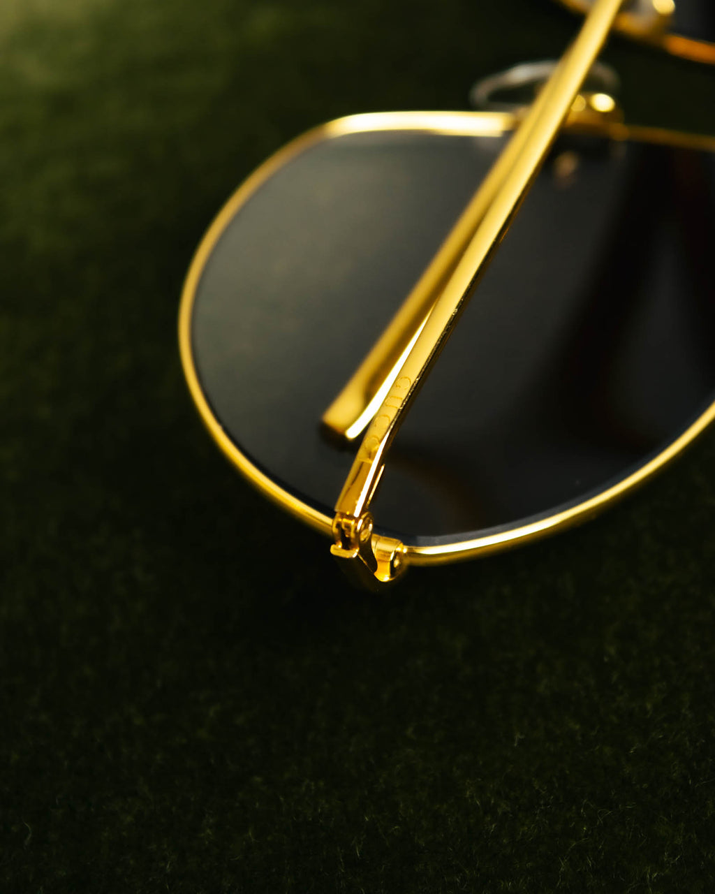 "GUCCI" Classic gold metal aviator sunglasses