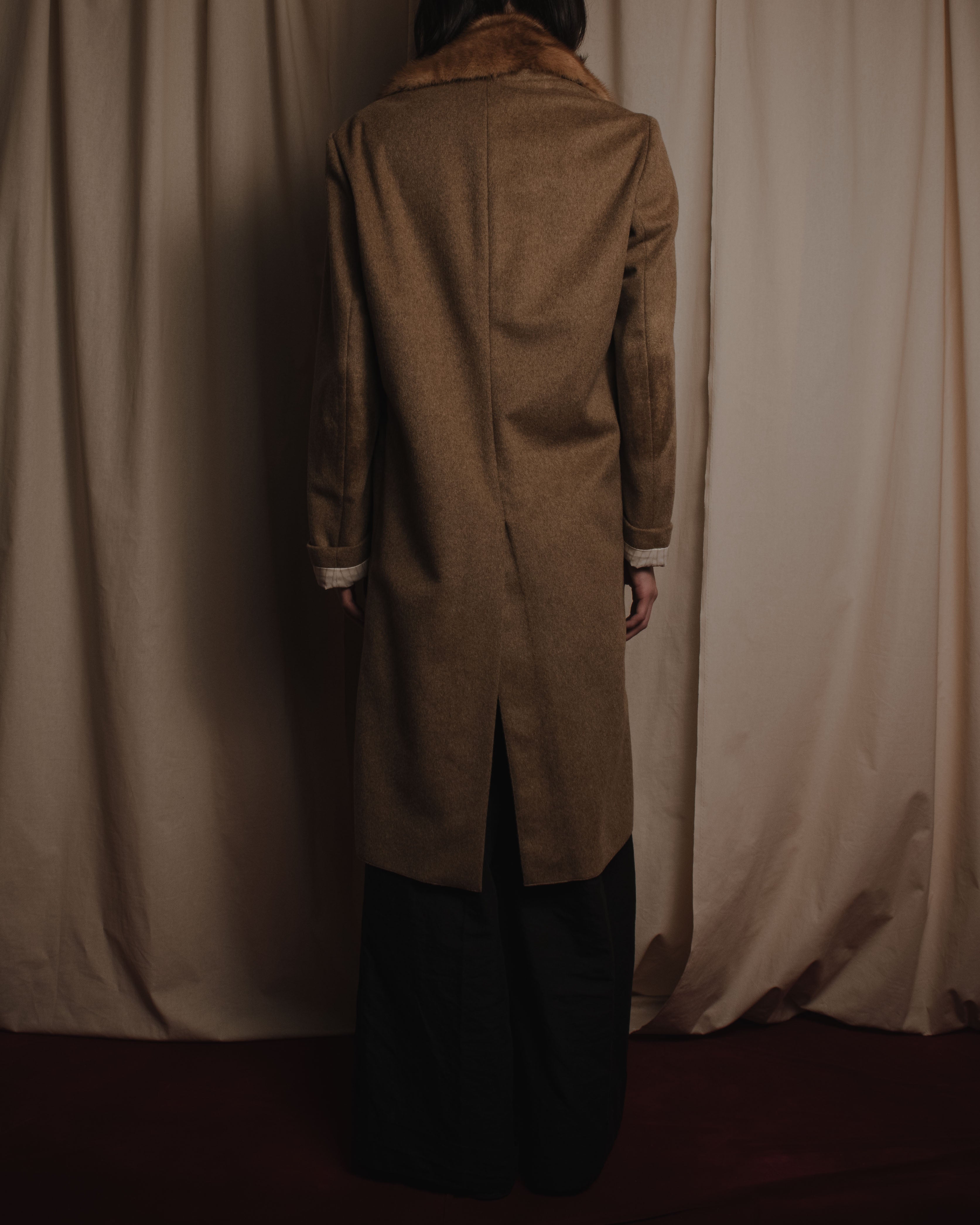 "PRADA" 90’s-00’s embellished fur-collar stretch tech coat