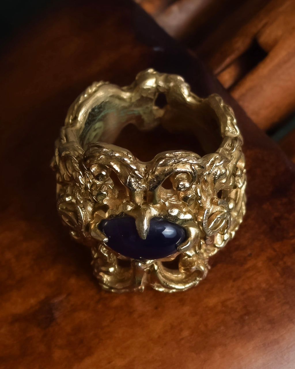 "CHANEL" 90's Baroque carving design gold ring