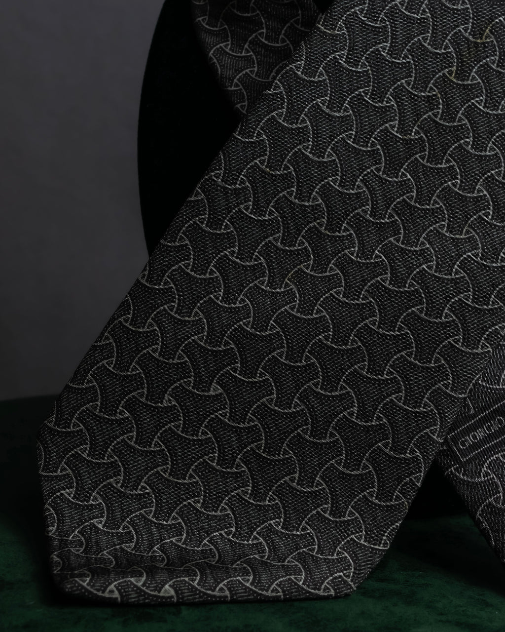 "GIORGIO ARMANI" Charcoal gray geometric pattern necktie
