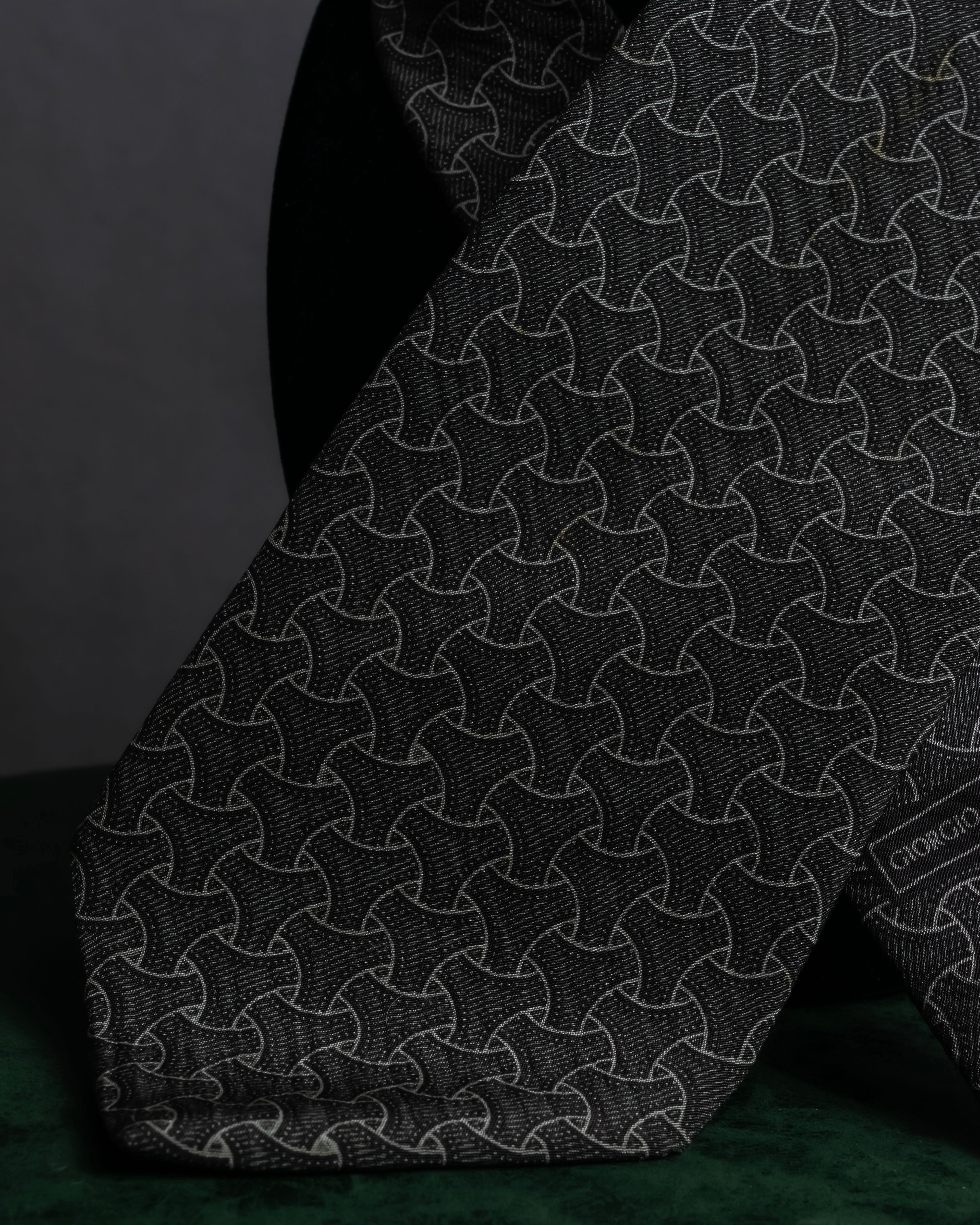 "GIORGIO ARMANI" Charcoal gray geometric pattern necktie