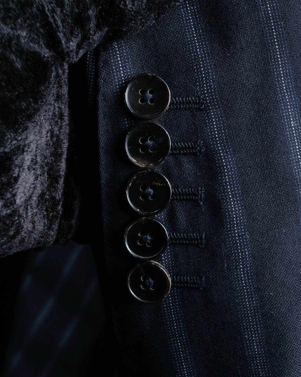 "GUCCI" Notch drop shaped tailored jacket & tapered silhouette slacks stripe set up