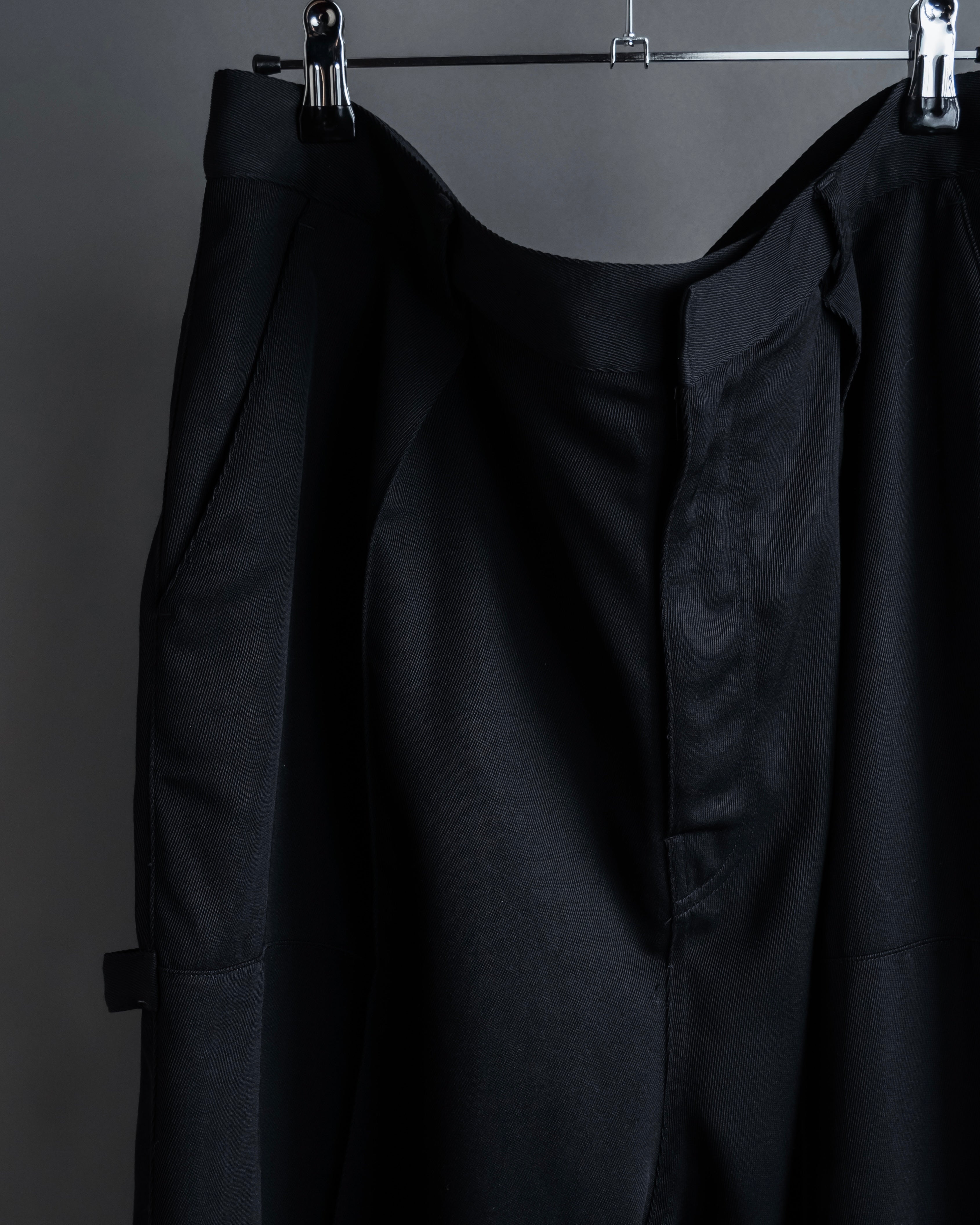 "LOEWE" Three-dimensional pattern design wide slacks