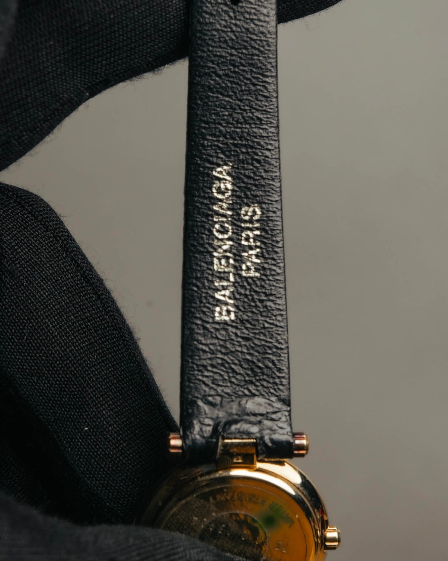 -SPECIAL- "BALENCIAGA" 80's-90's Classic round wristwatch
