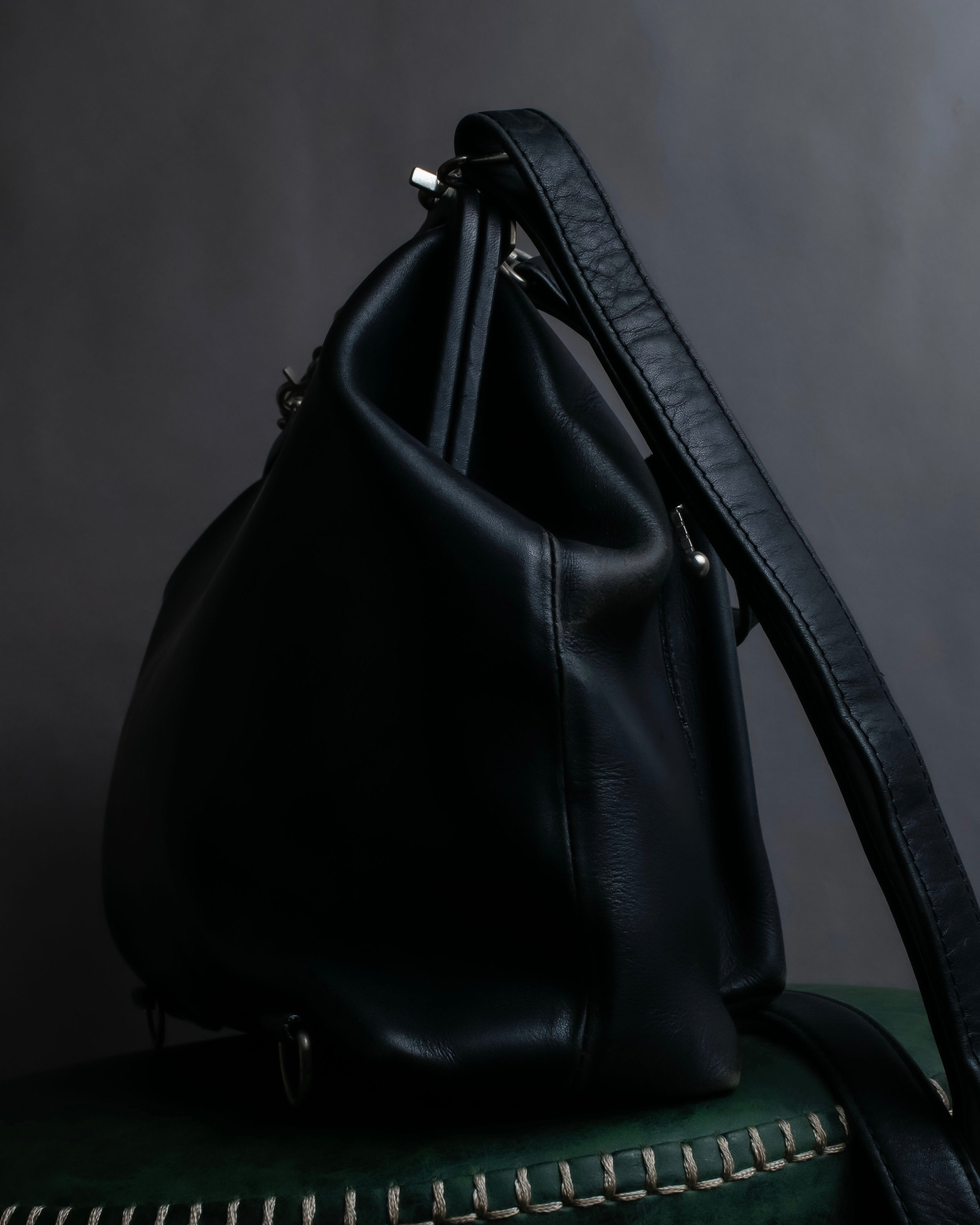 "JEAN PAUL GAULTIER" Logo engraved clasp frame 2way leather bag