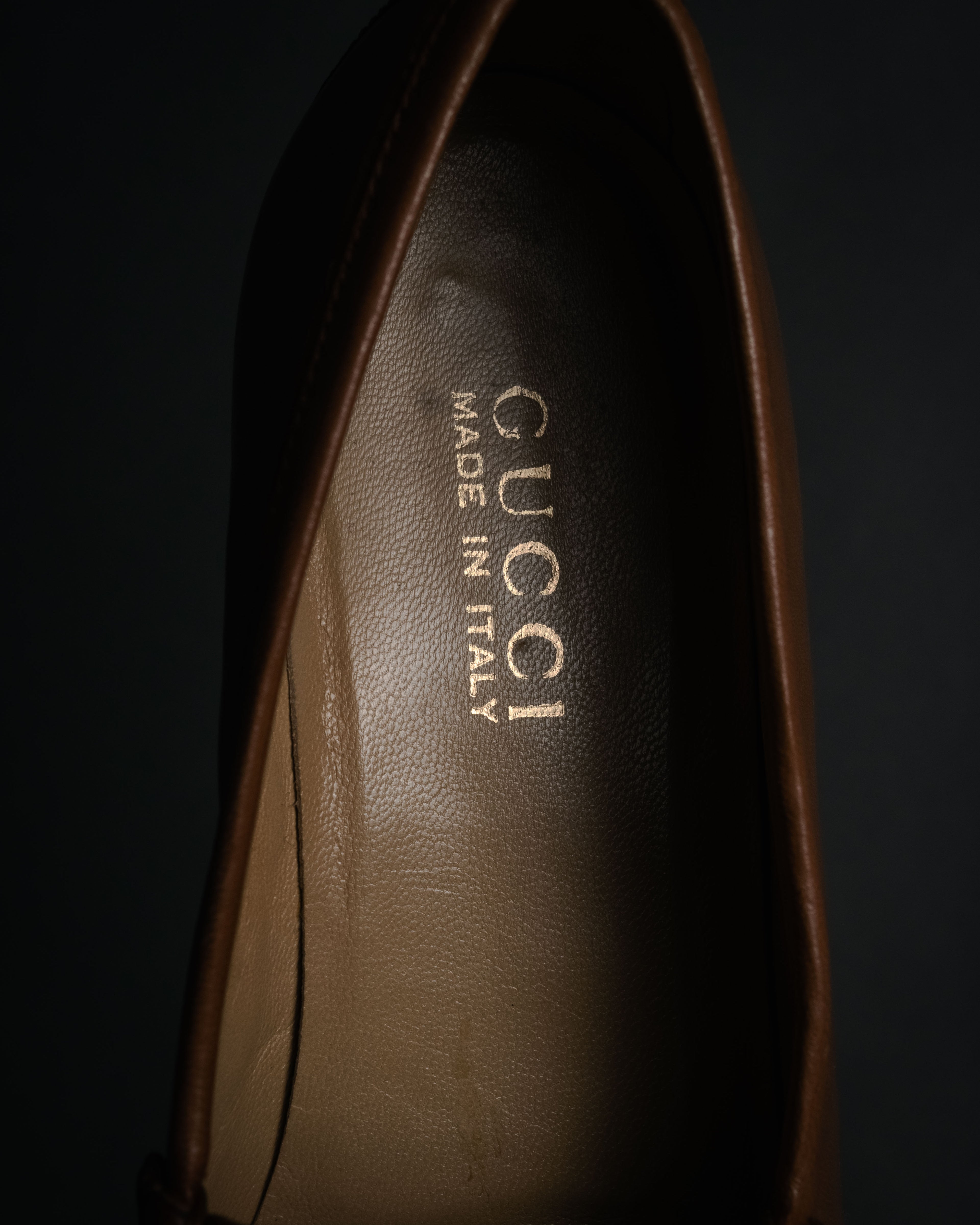 “GUCCI” 1980’s-1990’s Horsebit leather loafers