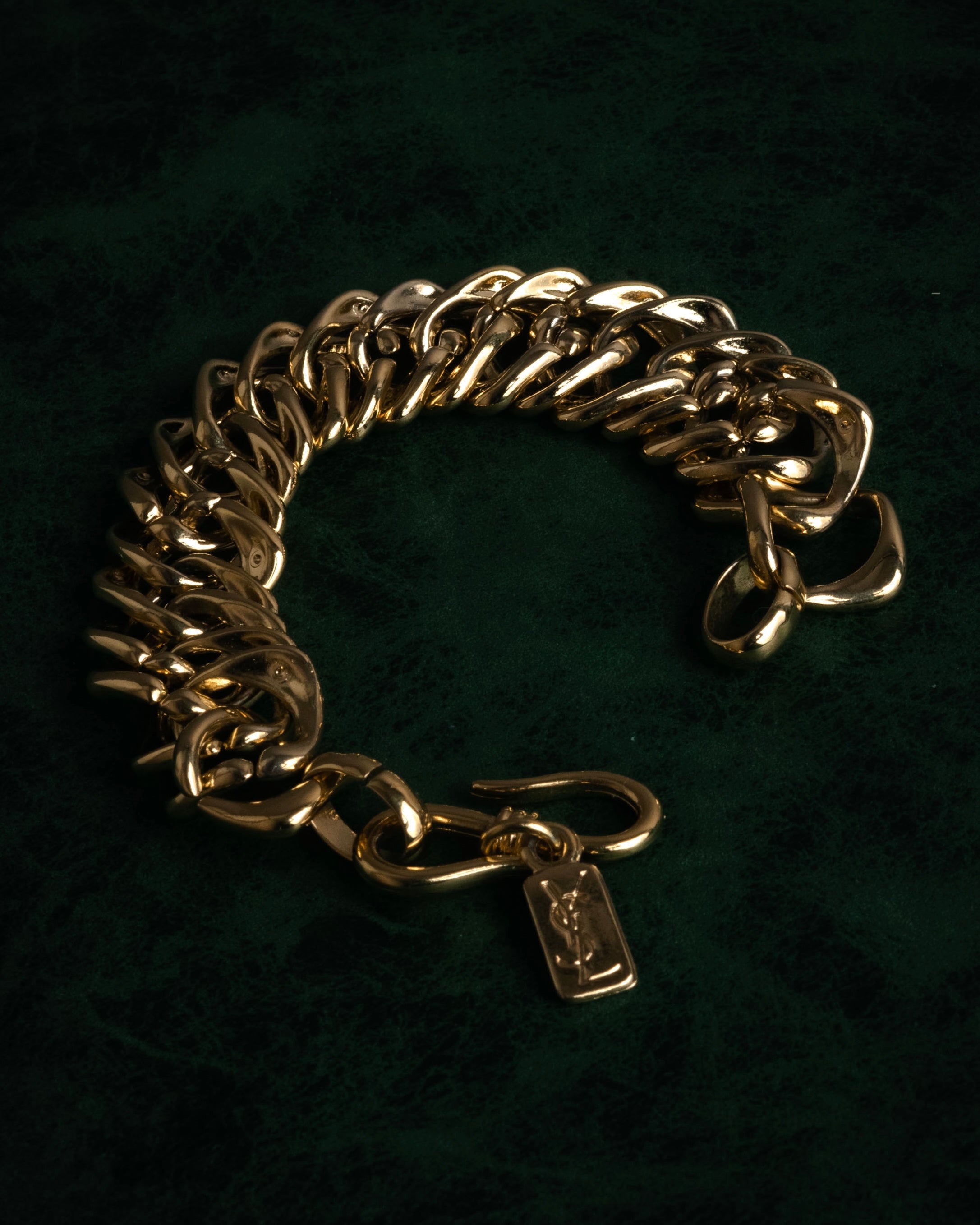 –SPECIAL– “Yves Saint Laurent” 90’s sculptural chain bracelet