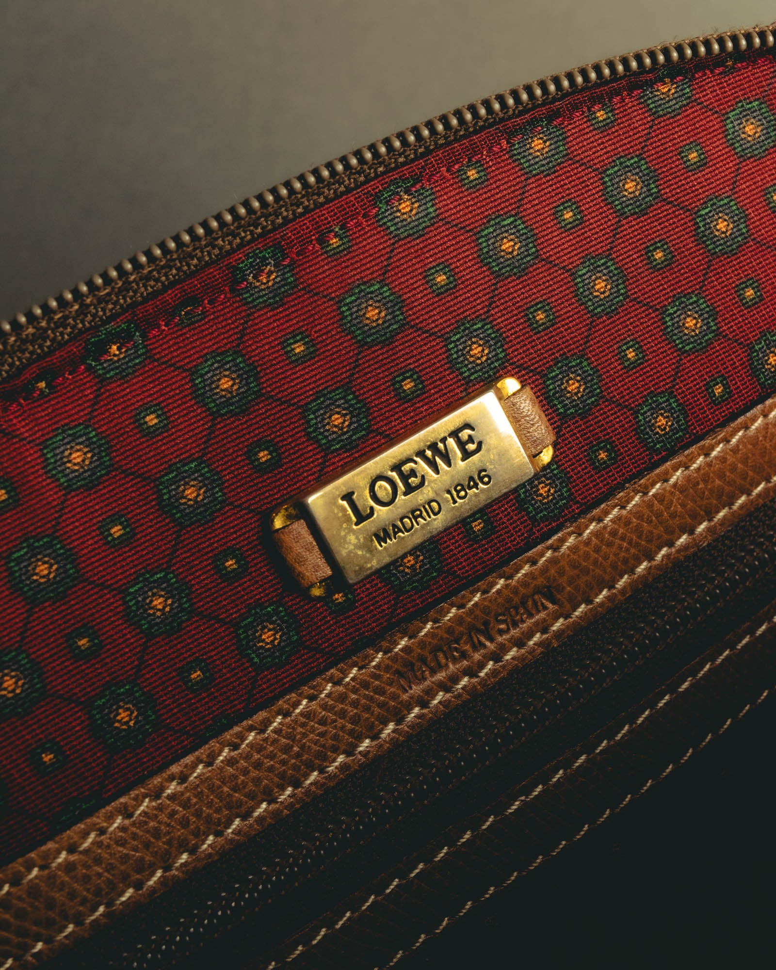 "LOEWE" 80s–00's logo embossed leather handbag
