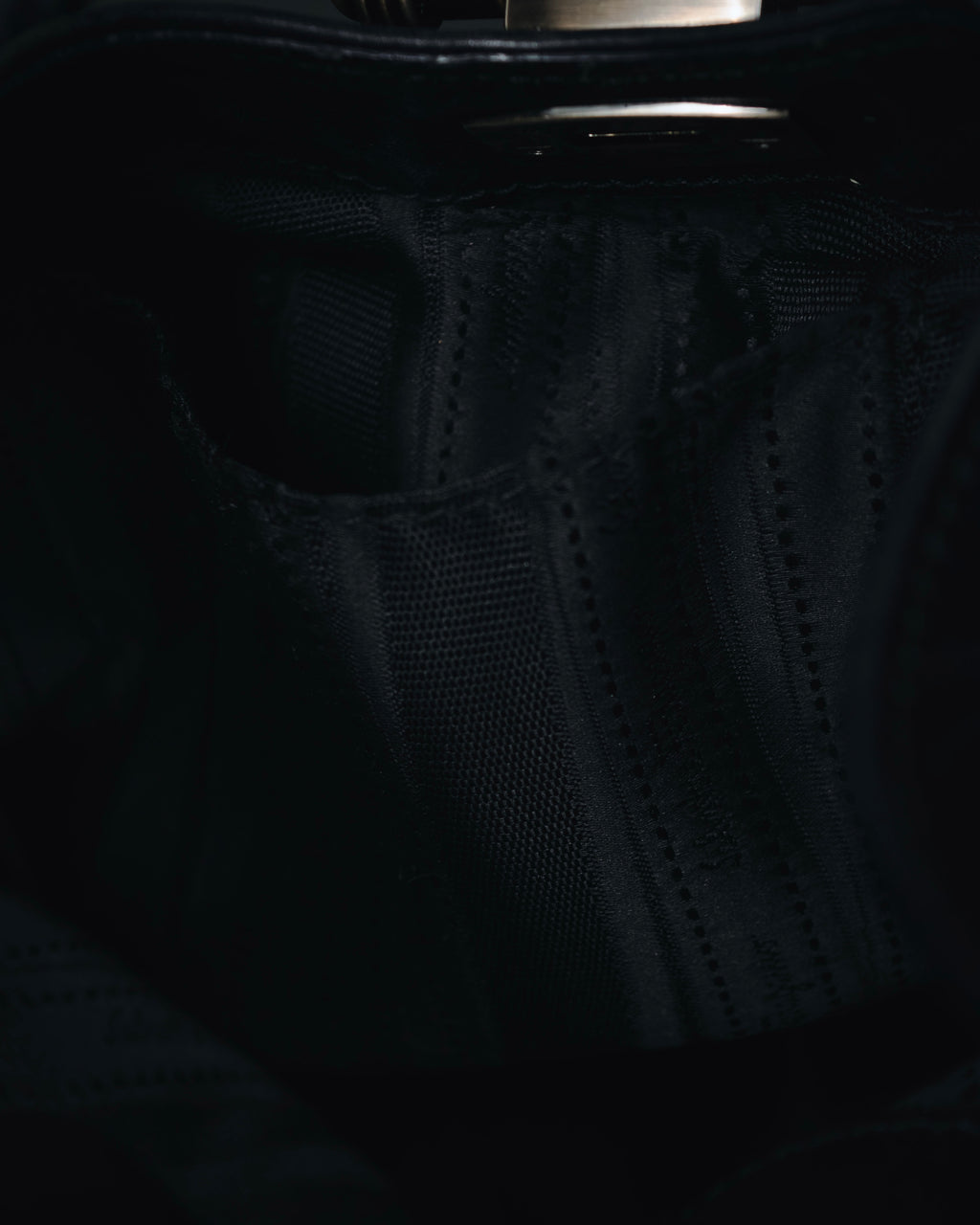 –SPECIAL– "Salvatore Ferragamo"
00’s Gancini gathered leather hobo bag