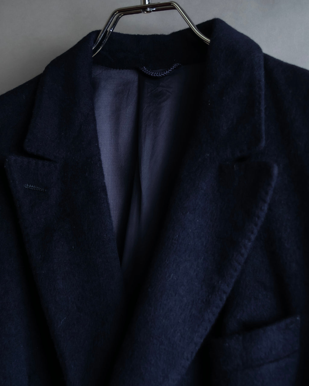 "BALENCIAGA" Peak lapel double-breasted chester coat