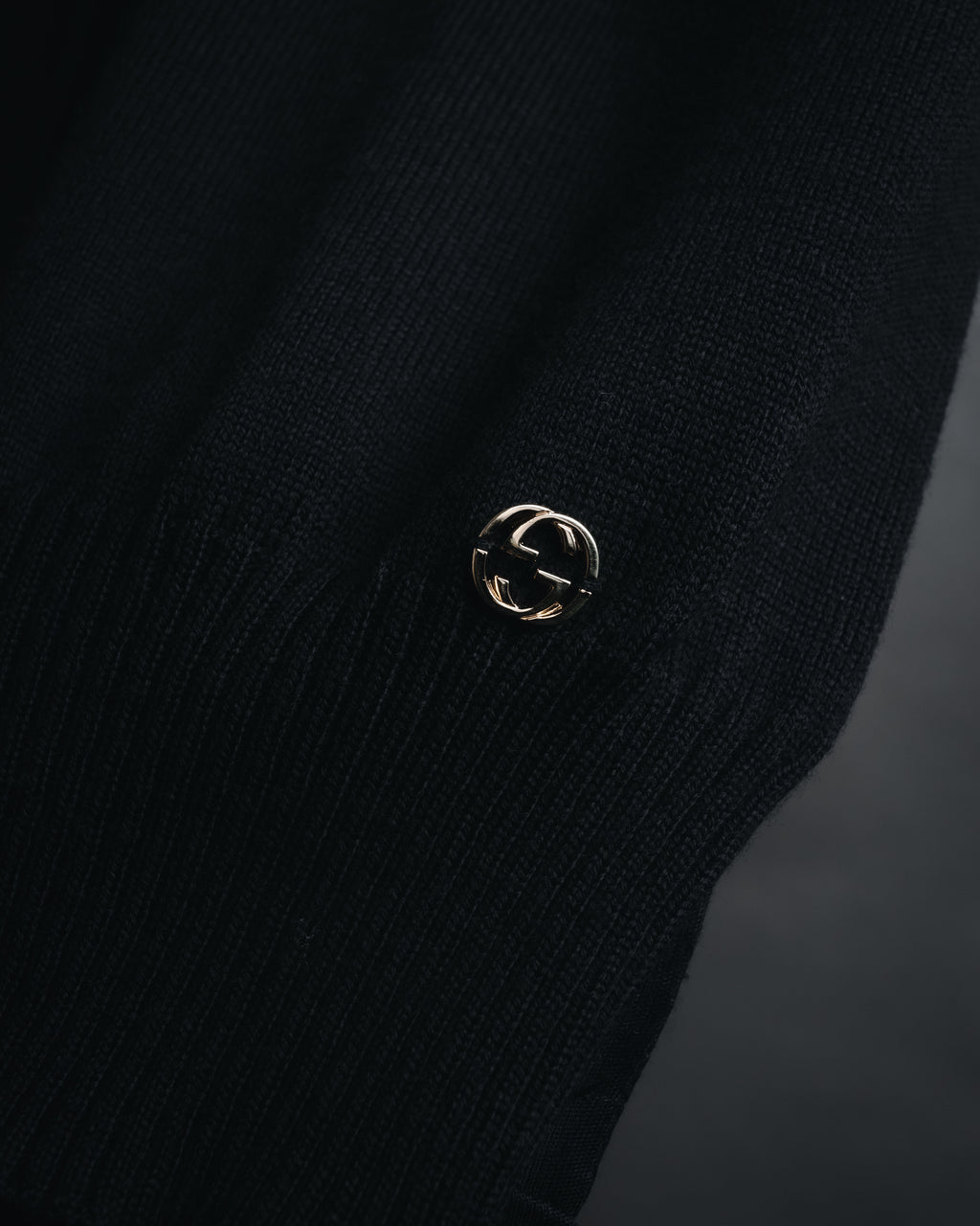 "GUCCI" Michele-era refined emblem cardigan