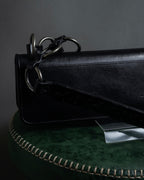 -SPECIAL- "YVES SAINT LAURENT"
00's Tom Ford period stacked ring design horizontal leather bag