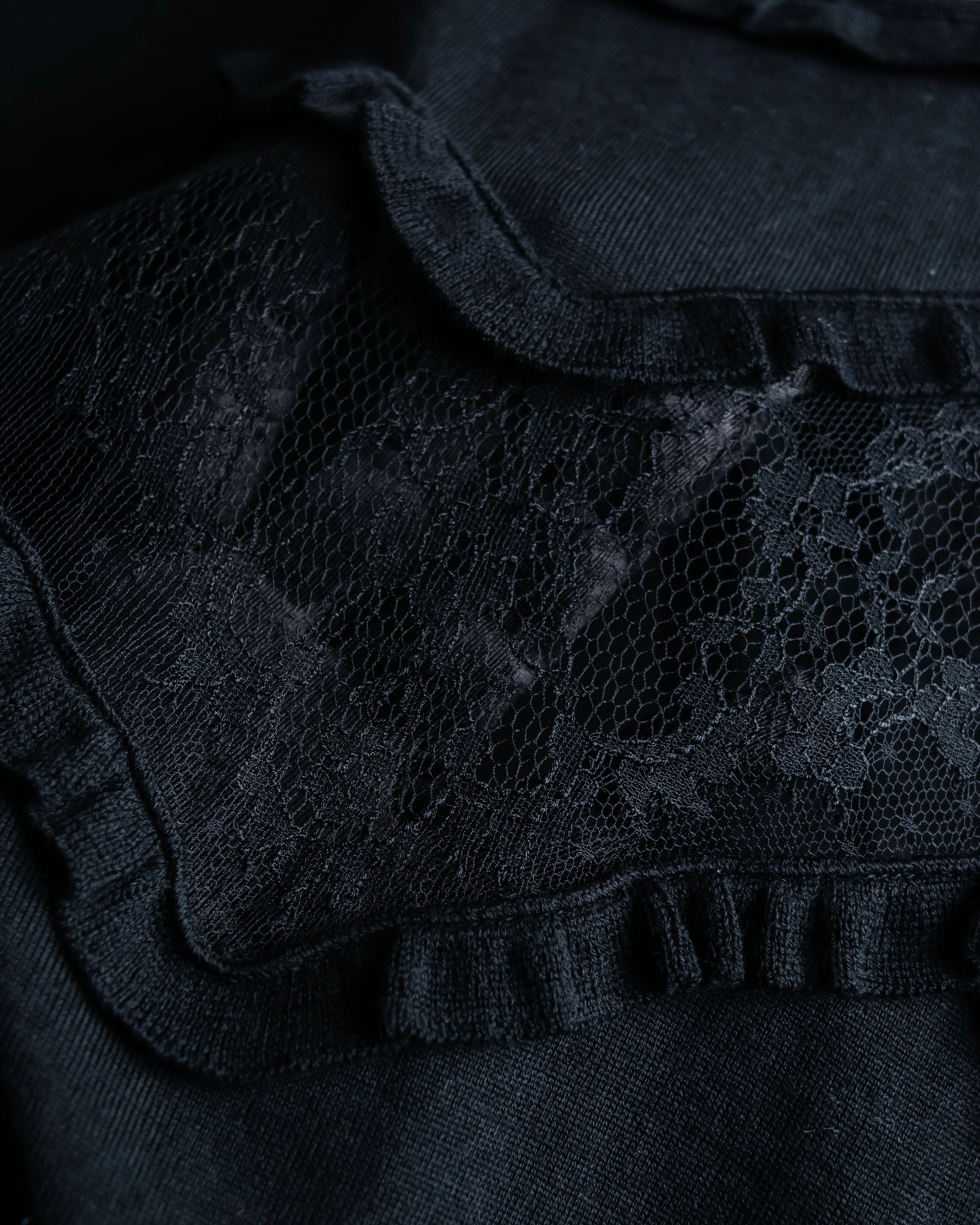 "VALENTINO" Ruffle＆lace design black knit