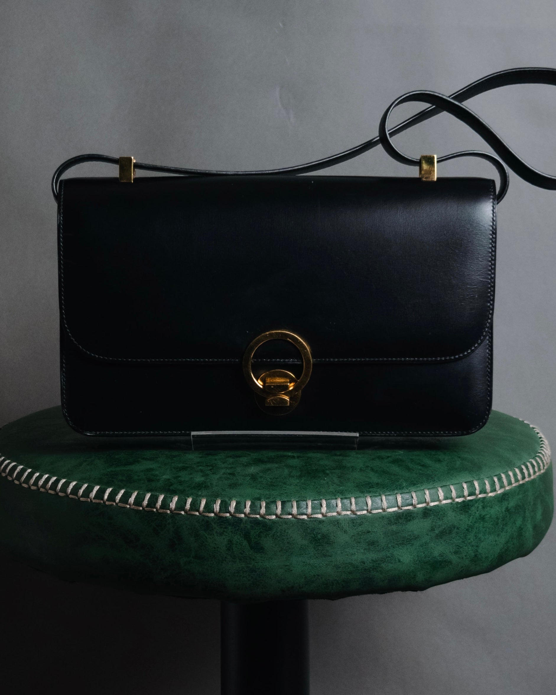 –SPECIAL– "HERMES" 90’s Box calf ring-lock accordion shoulder bag