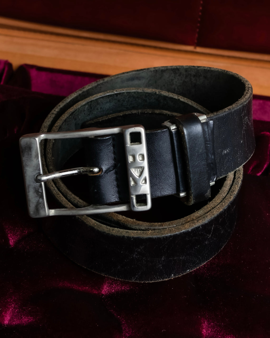 "KATHARINE HAMNETT" Vintage aged silver buckle leather belt