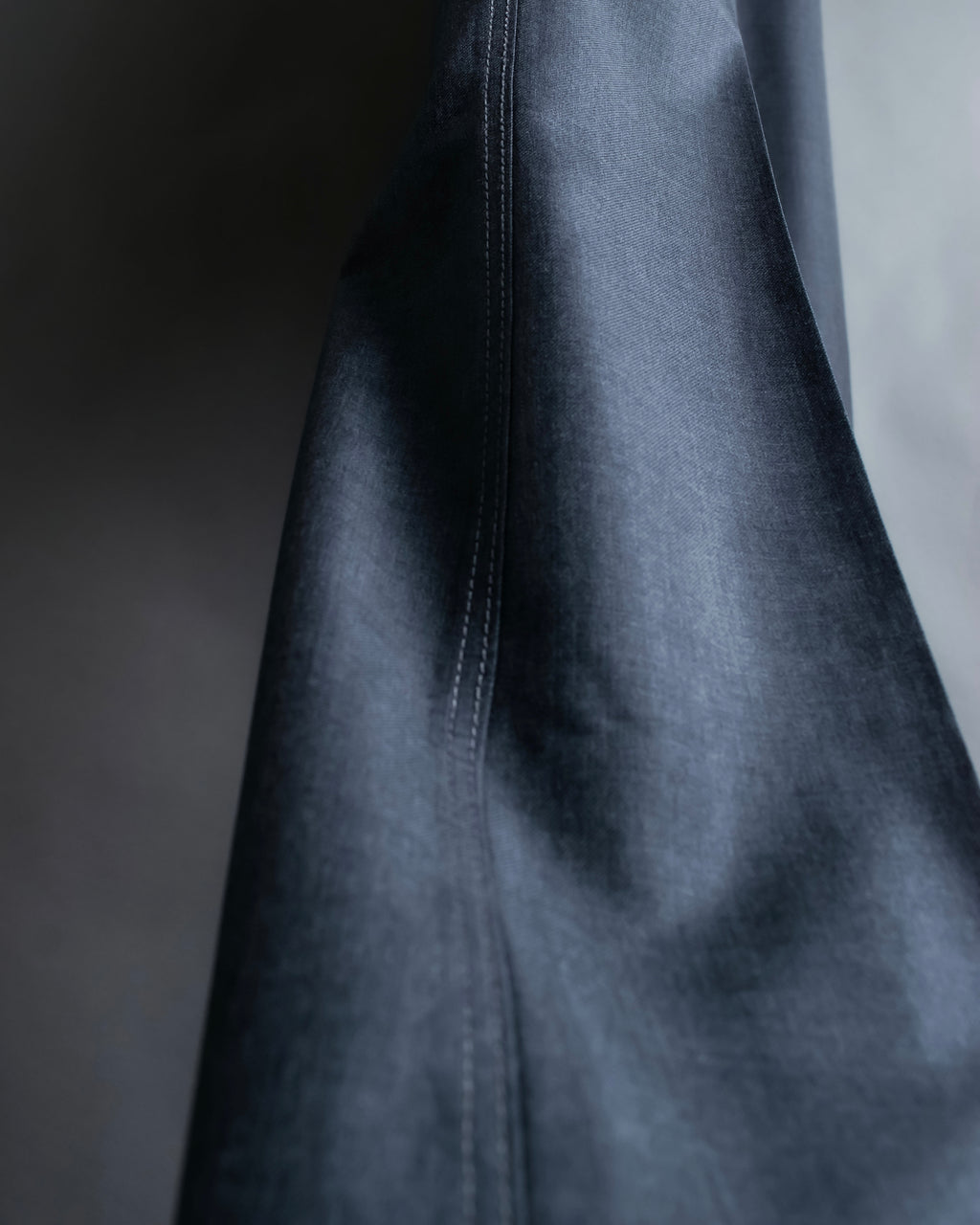 "CHANEL" 100% wool wide tapered slacks