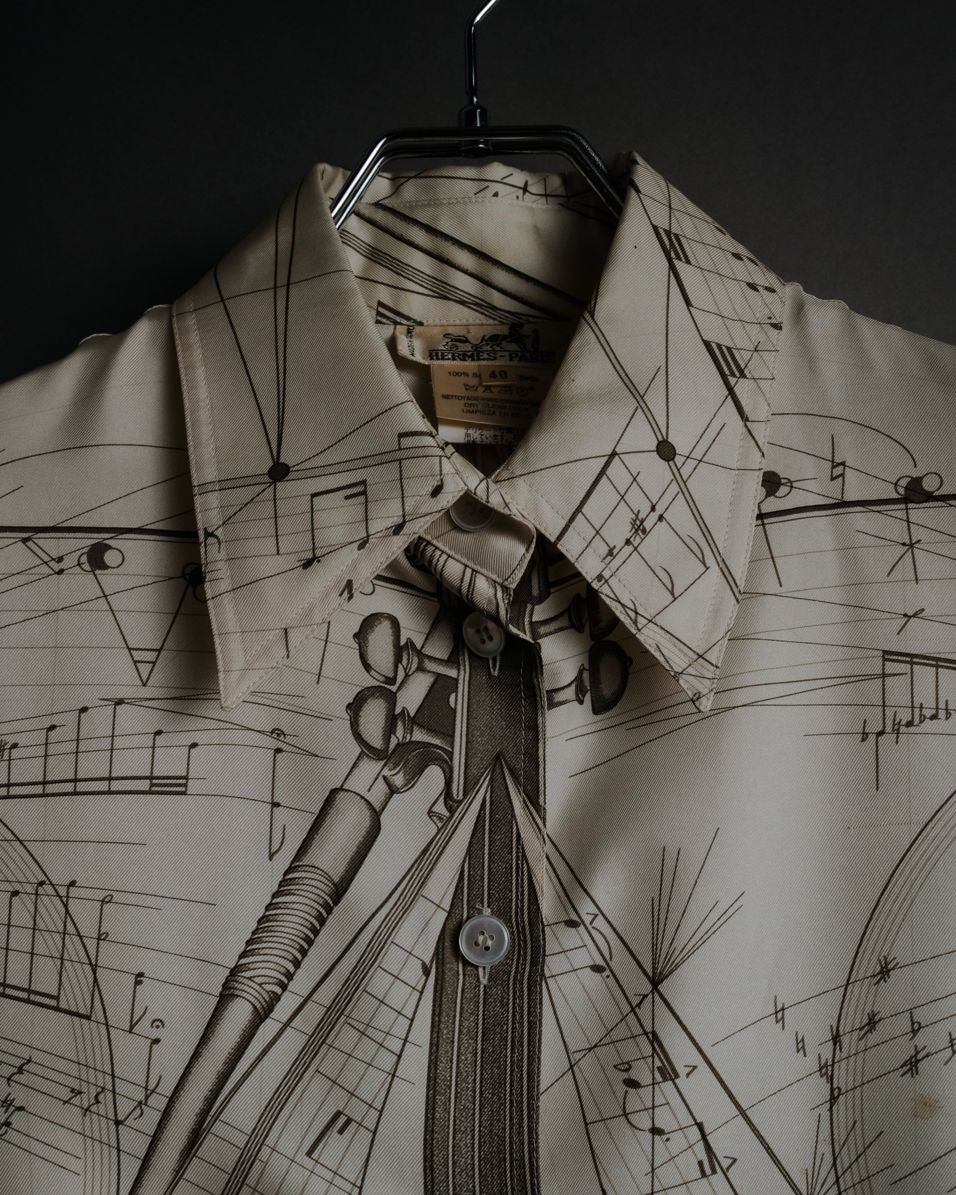 –SPECIAL– "HERMES" 90’s La musique des sphères silk twill printed shirt