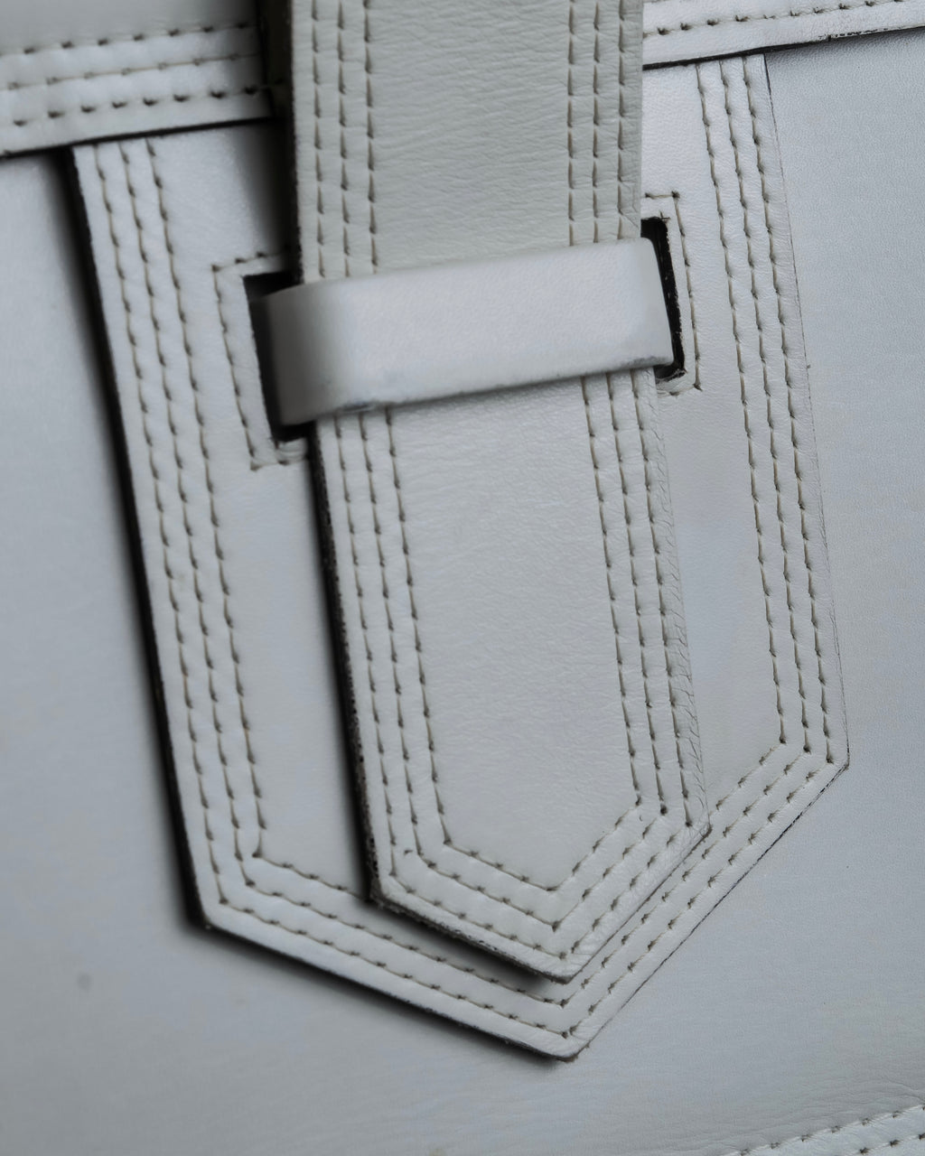 "YVES SAINT LAURENT" Large tab detail white leather shoulder bag