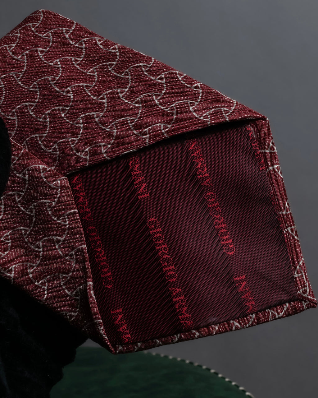 "GIORGIO ARMANI" Wave pattern silk necktie
