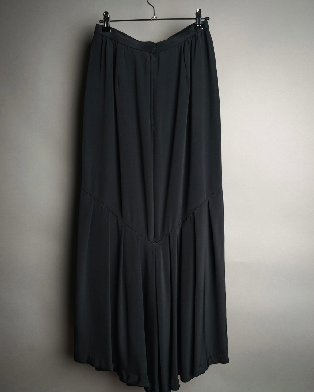 “Christian Dior” 80’s-90’s Silk draped long skirt